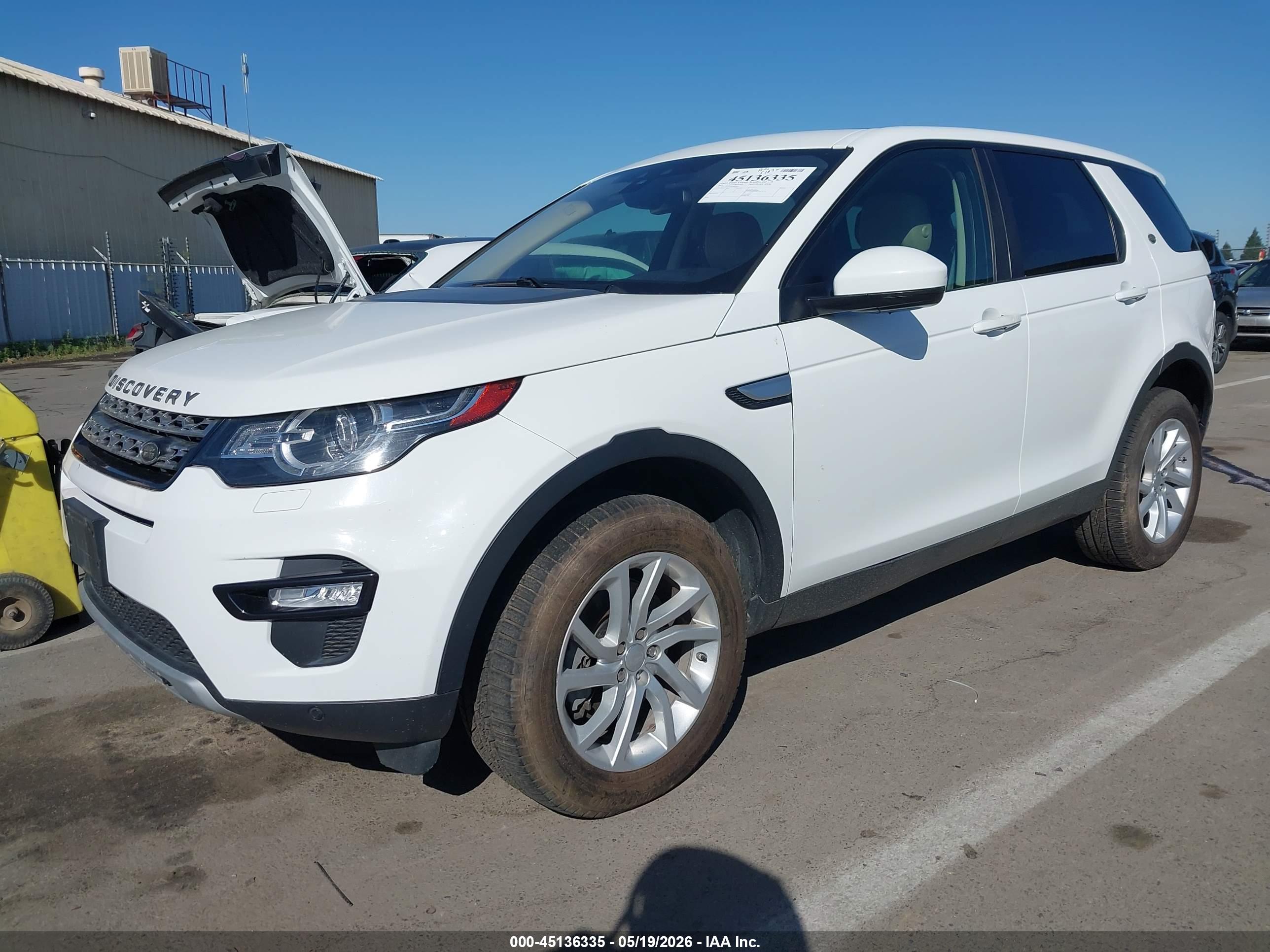 LAND ROVER image 2