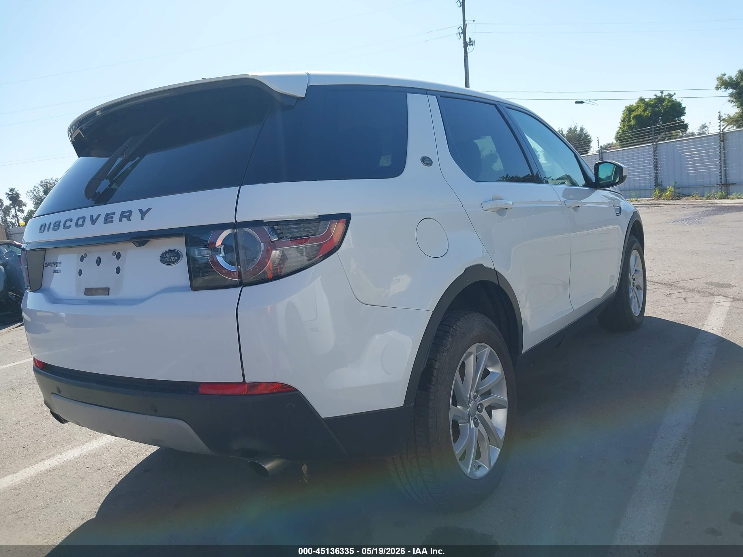 LAND ROVER image 4