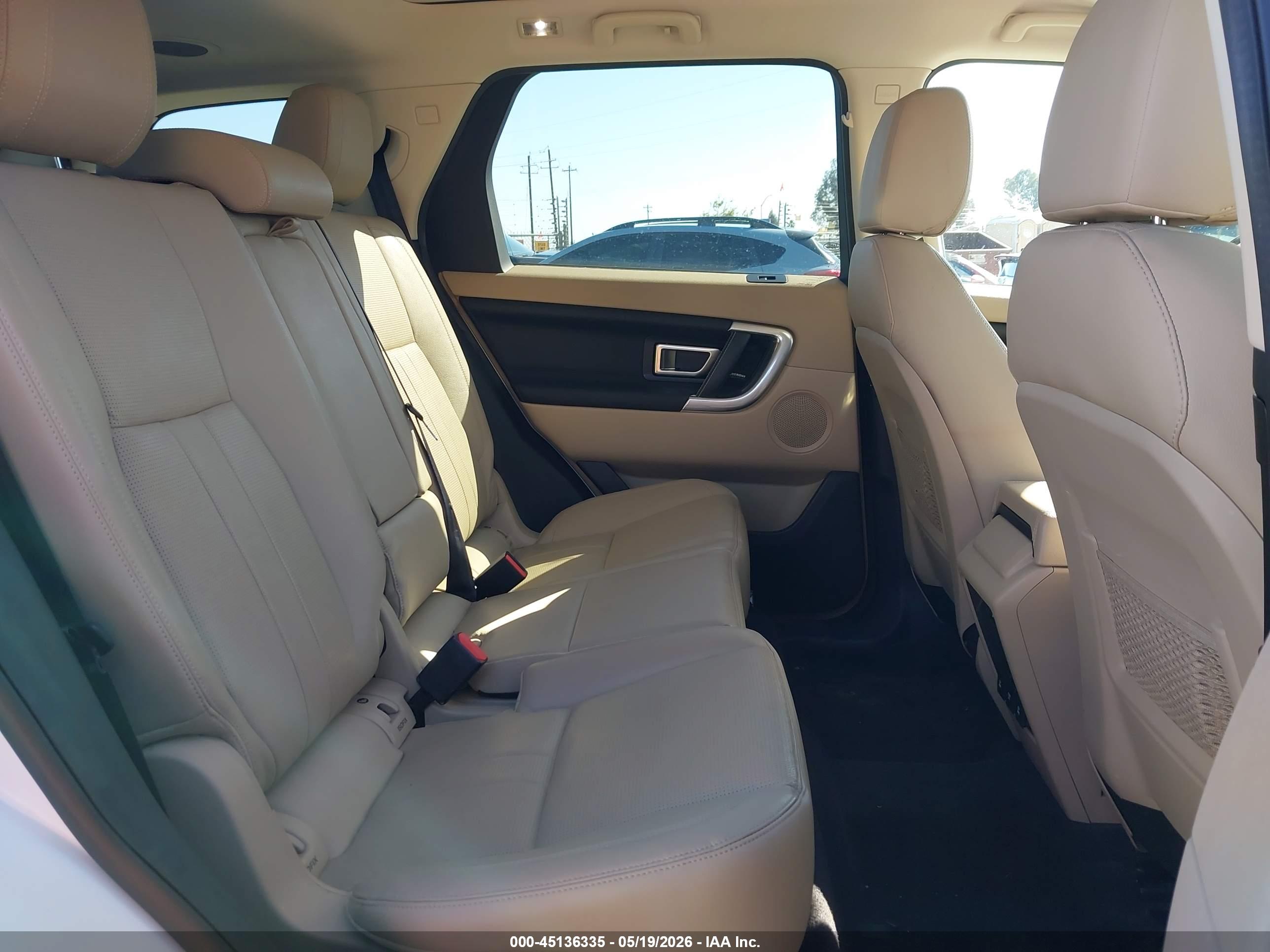 LAND ROVER image 8