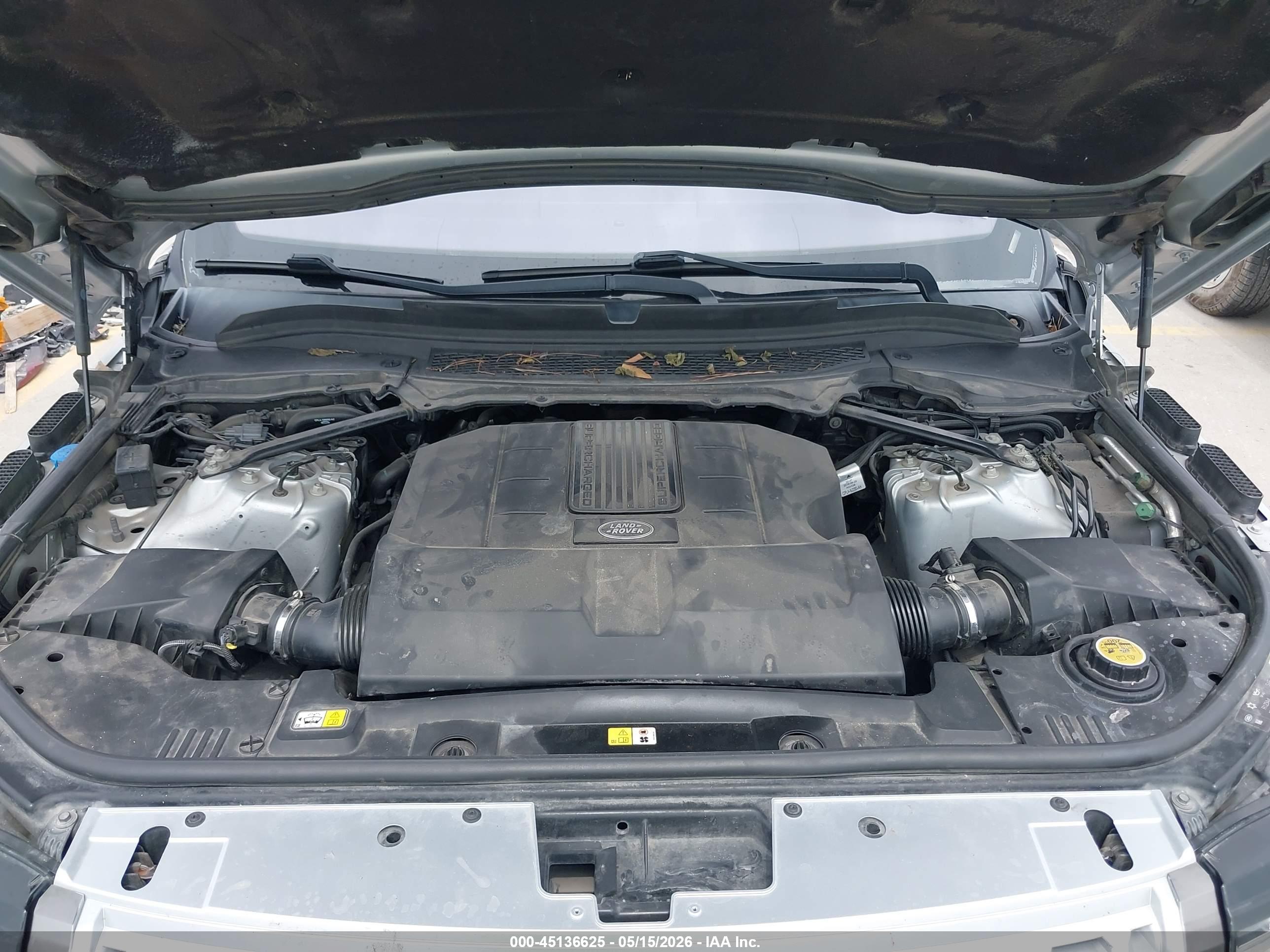 LAND ROVER image 10