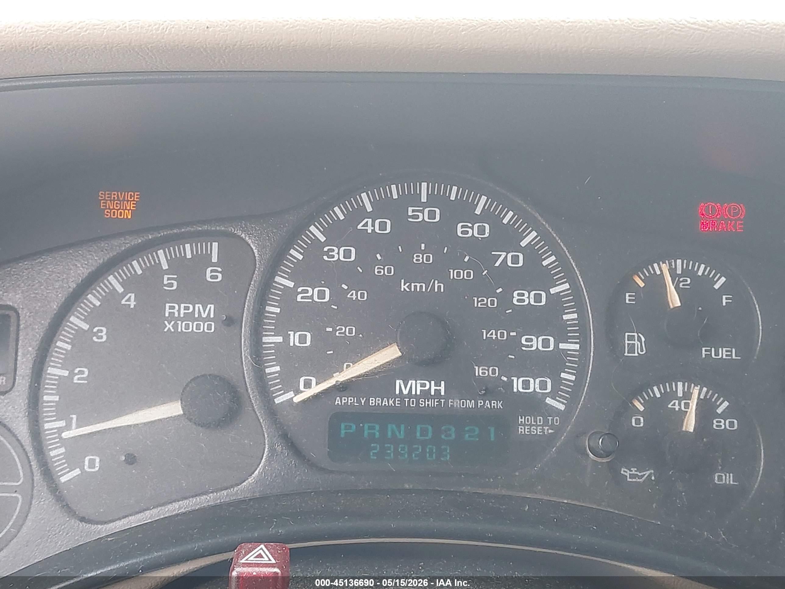 CHEVROLET SUBURBAN image 7