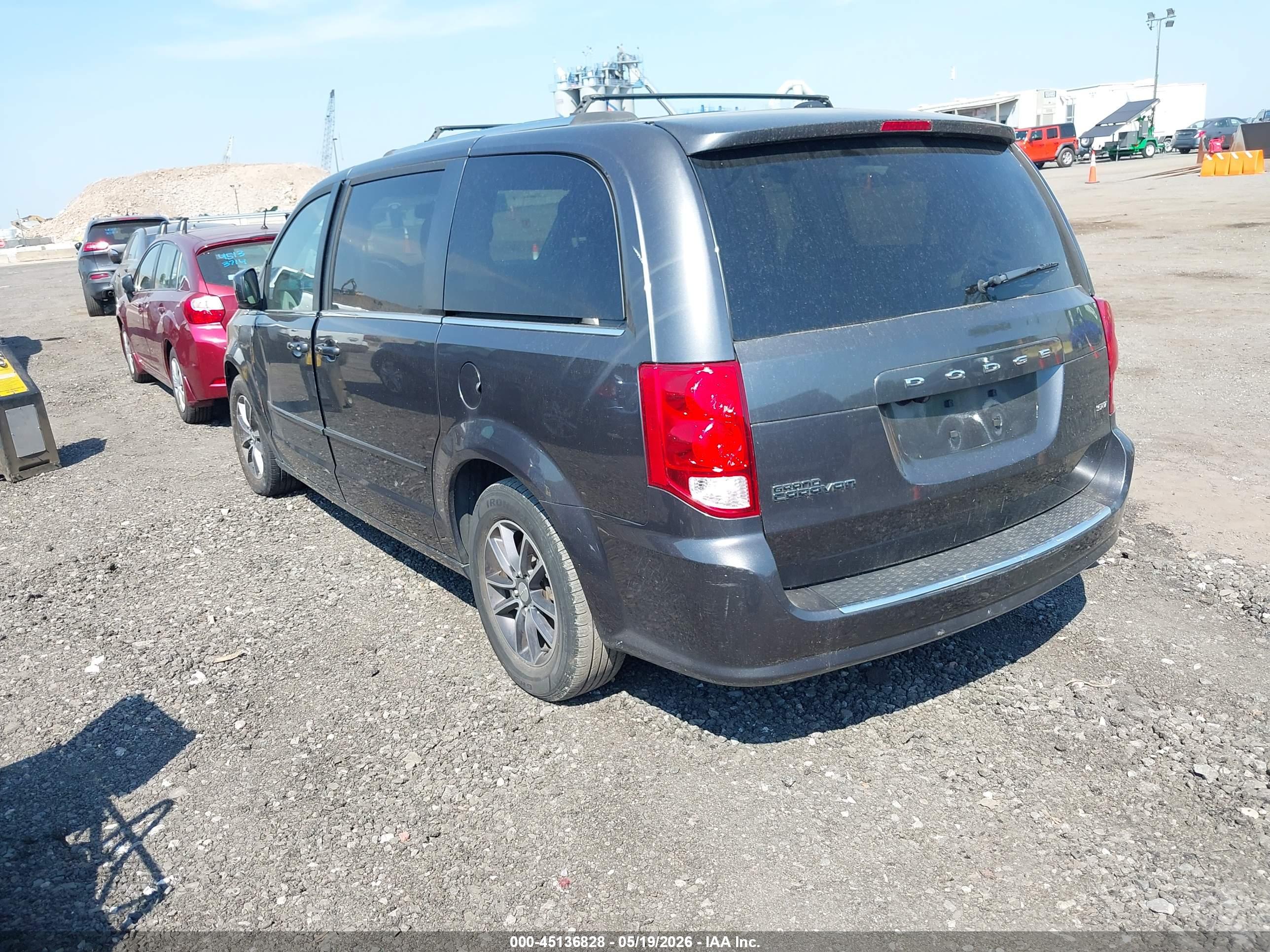 DODGE GRAND image 3