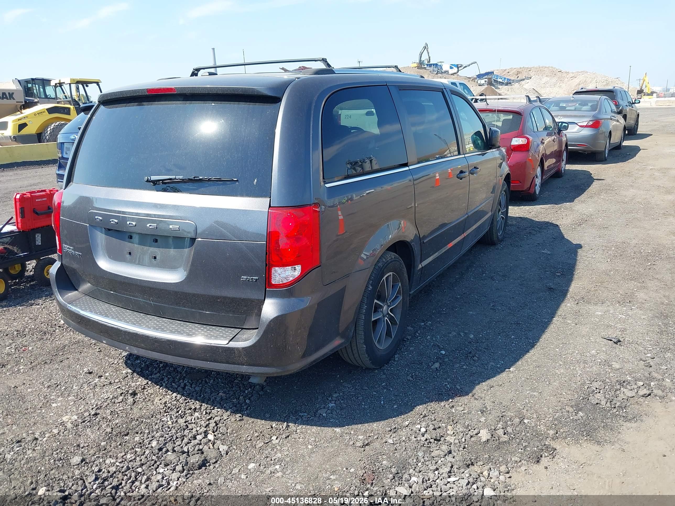 DODGE GRAND image 4