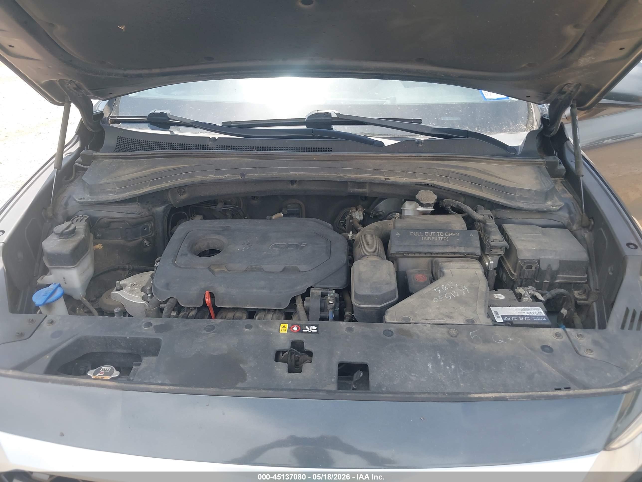 HYUNDAI SANTA image 10