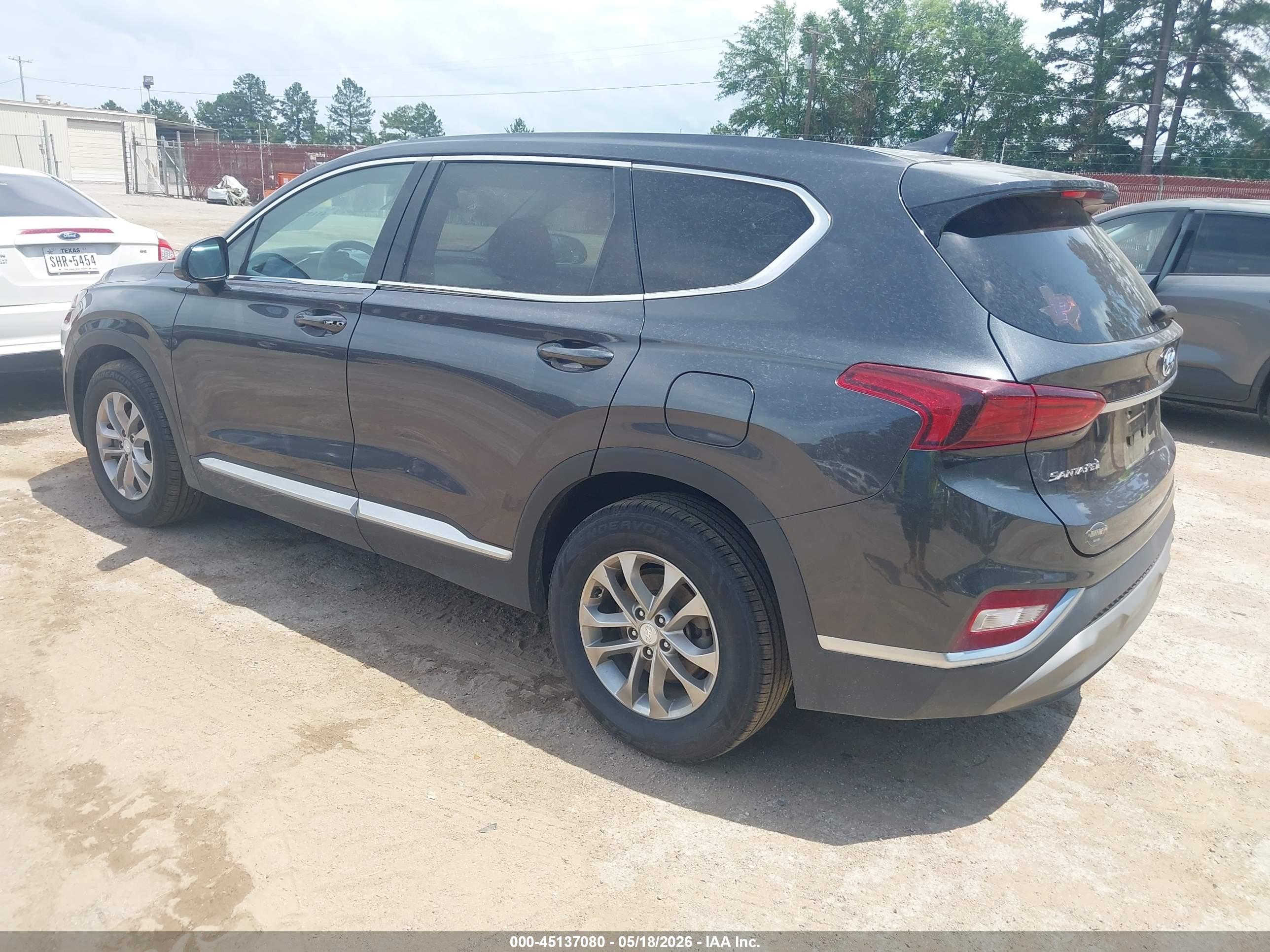 HYUNDAI SANTA image 3