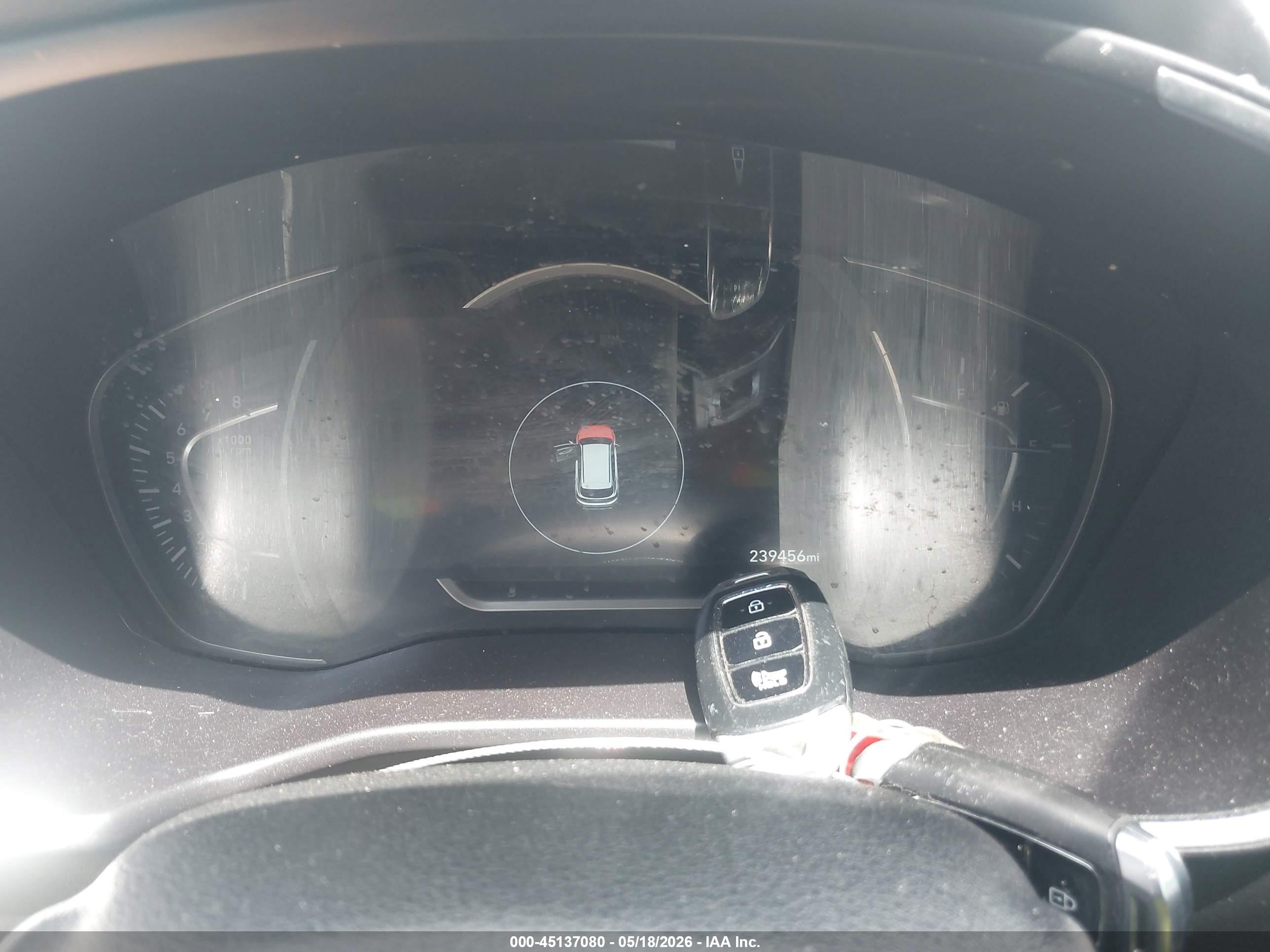 HYUNDAI SANTA image 7