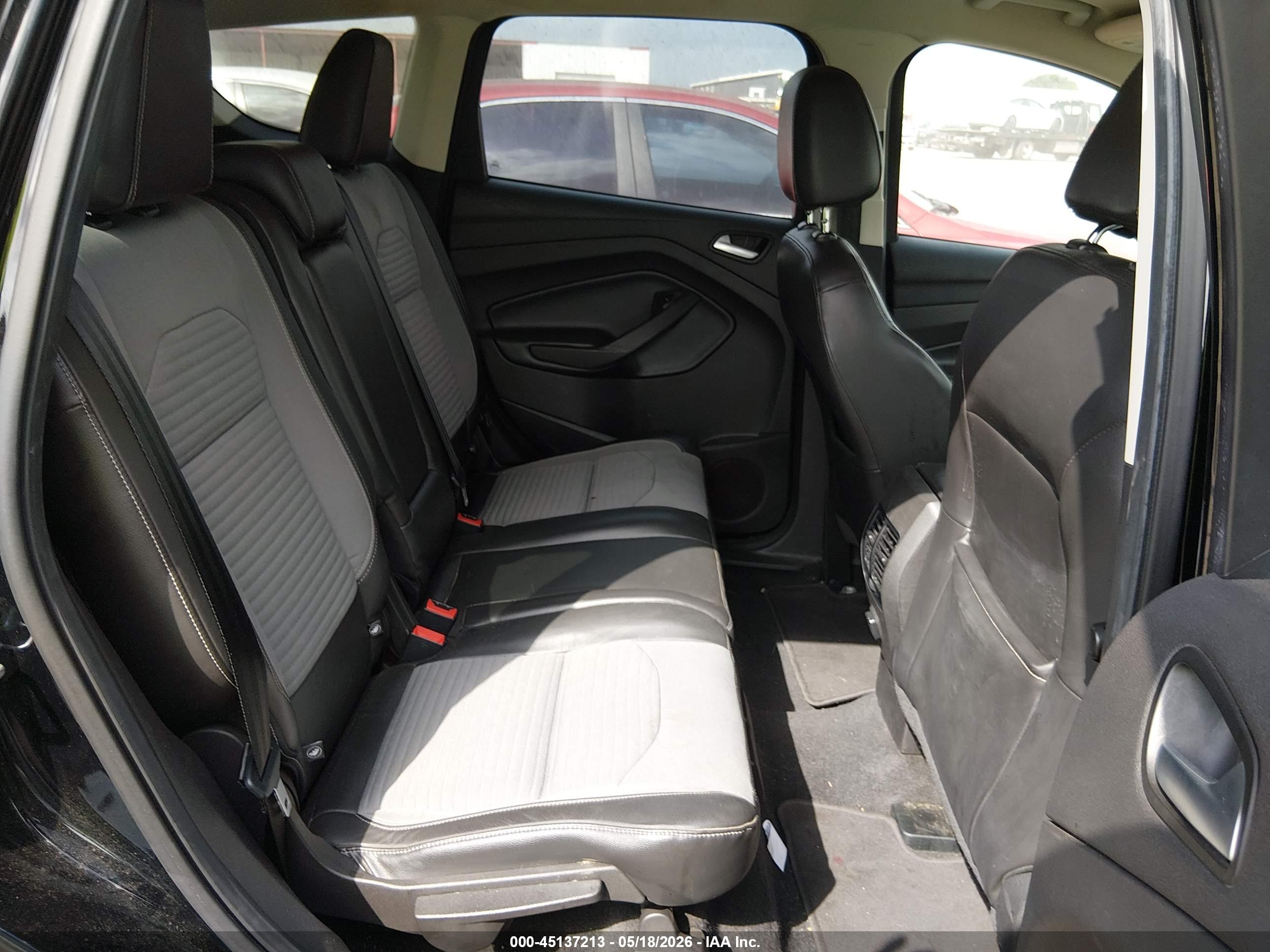 FORD ESCAPE image 8