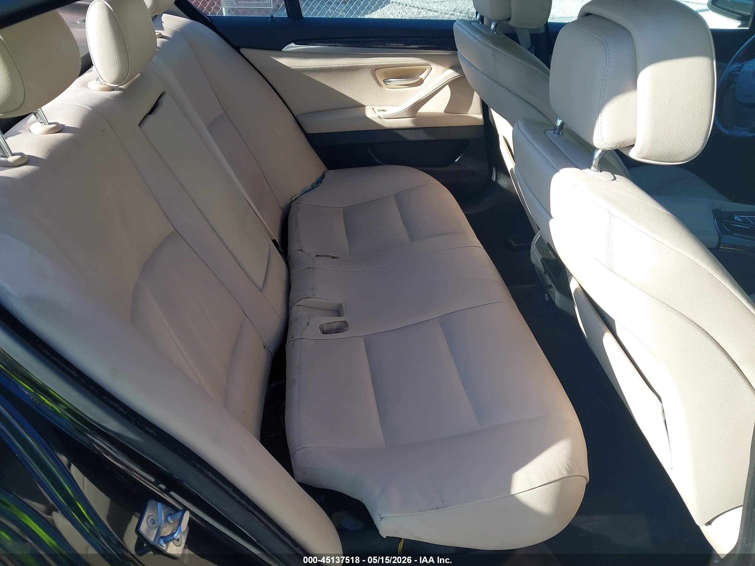 BMW 528I image 8