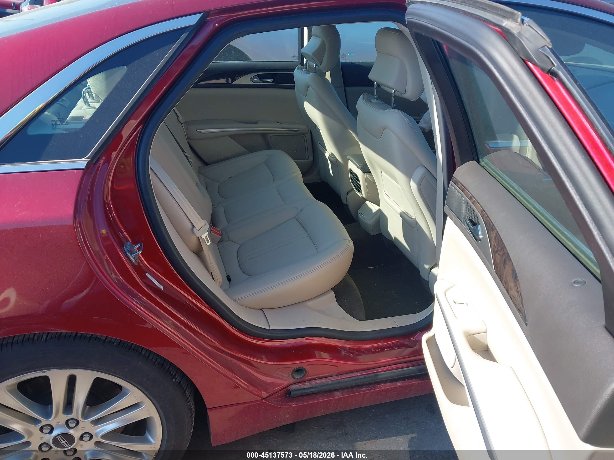 LINCOLN MKZ image 8