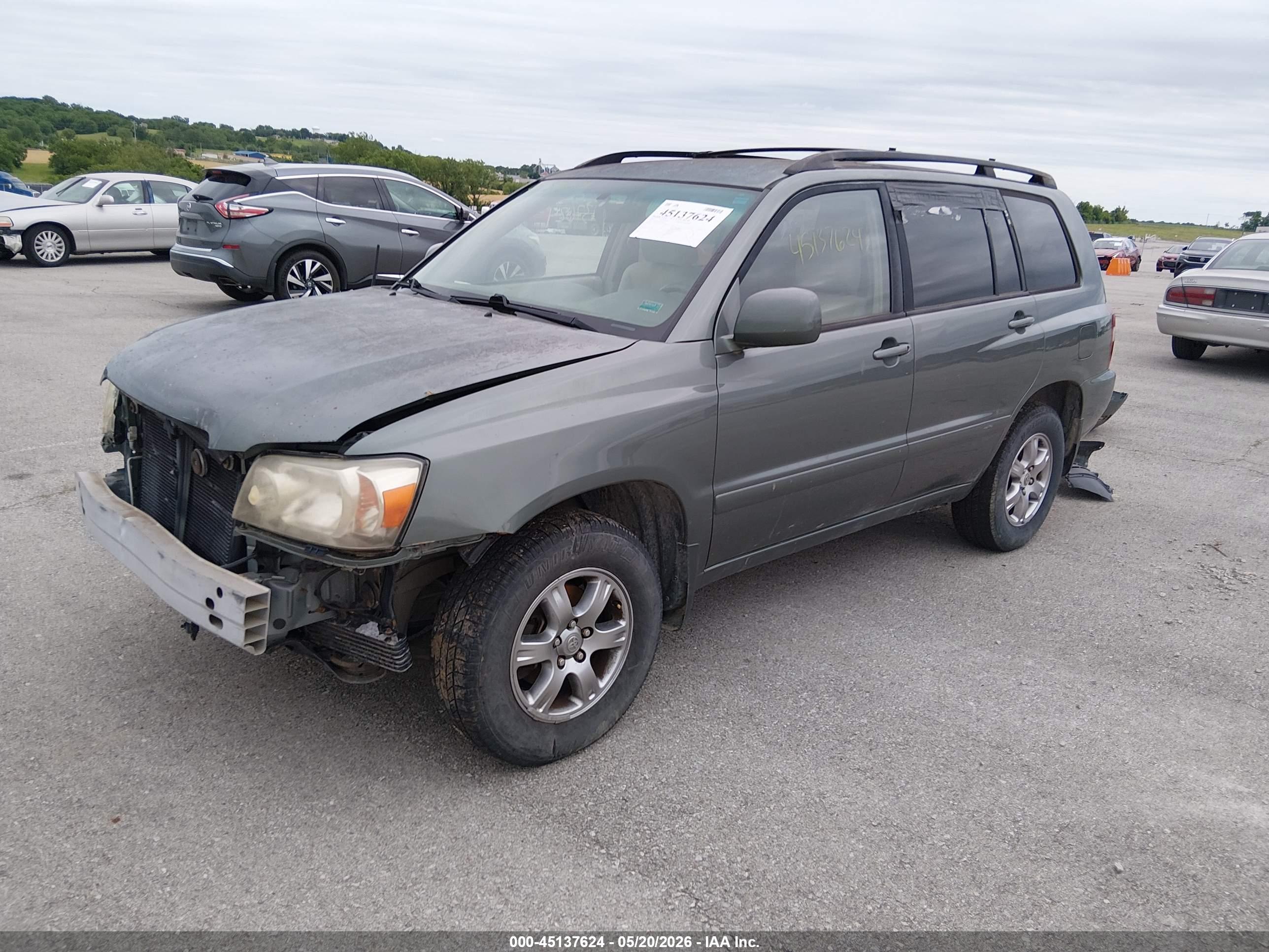 TOYOTA HIGHLANDER image 2