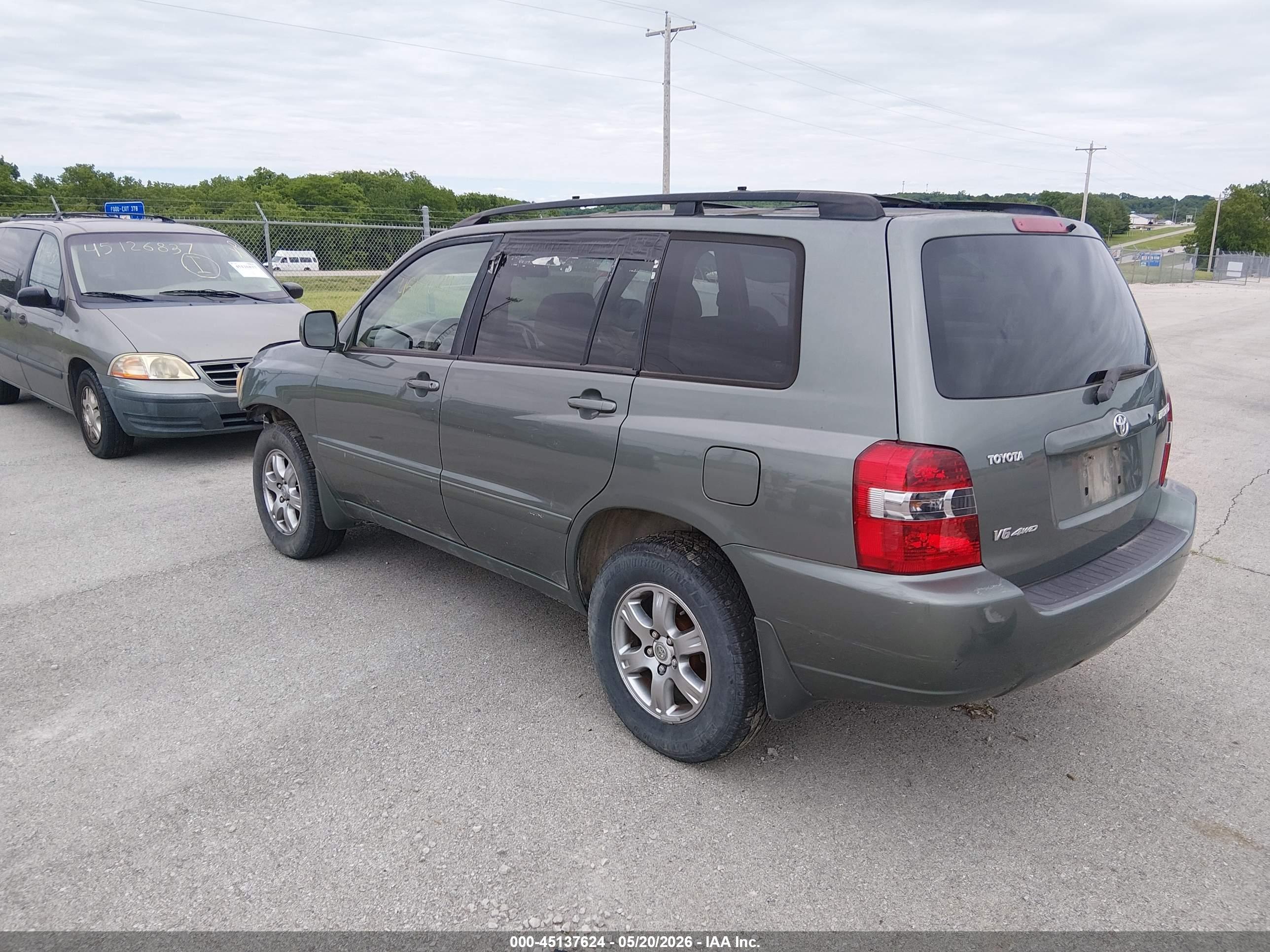 TOYOTA HIGHLANDER image 3