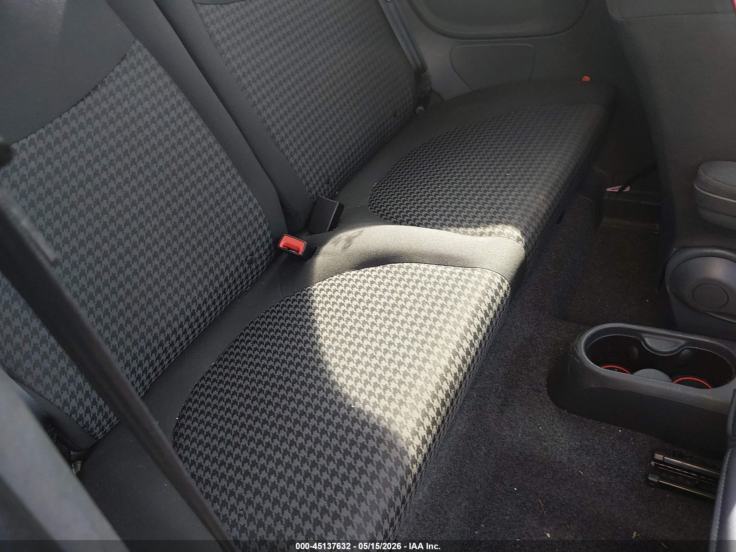 FIAT 500 image 8
