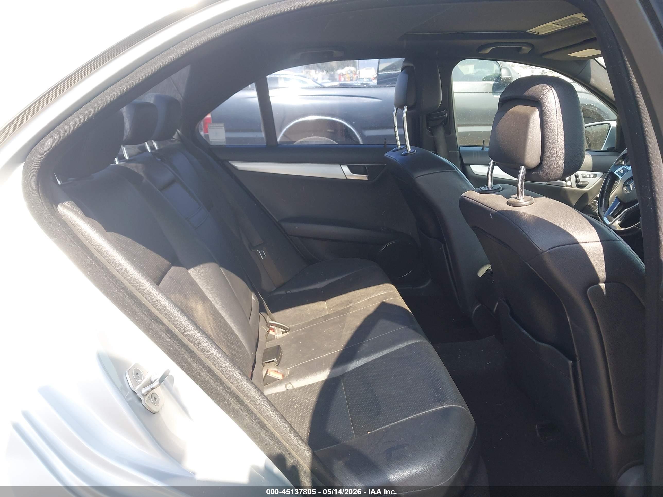 MERCEDES-BENZ C image 8
