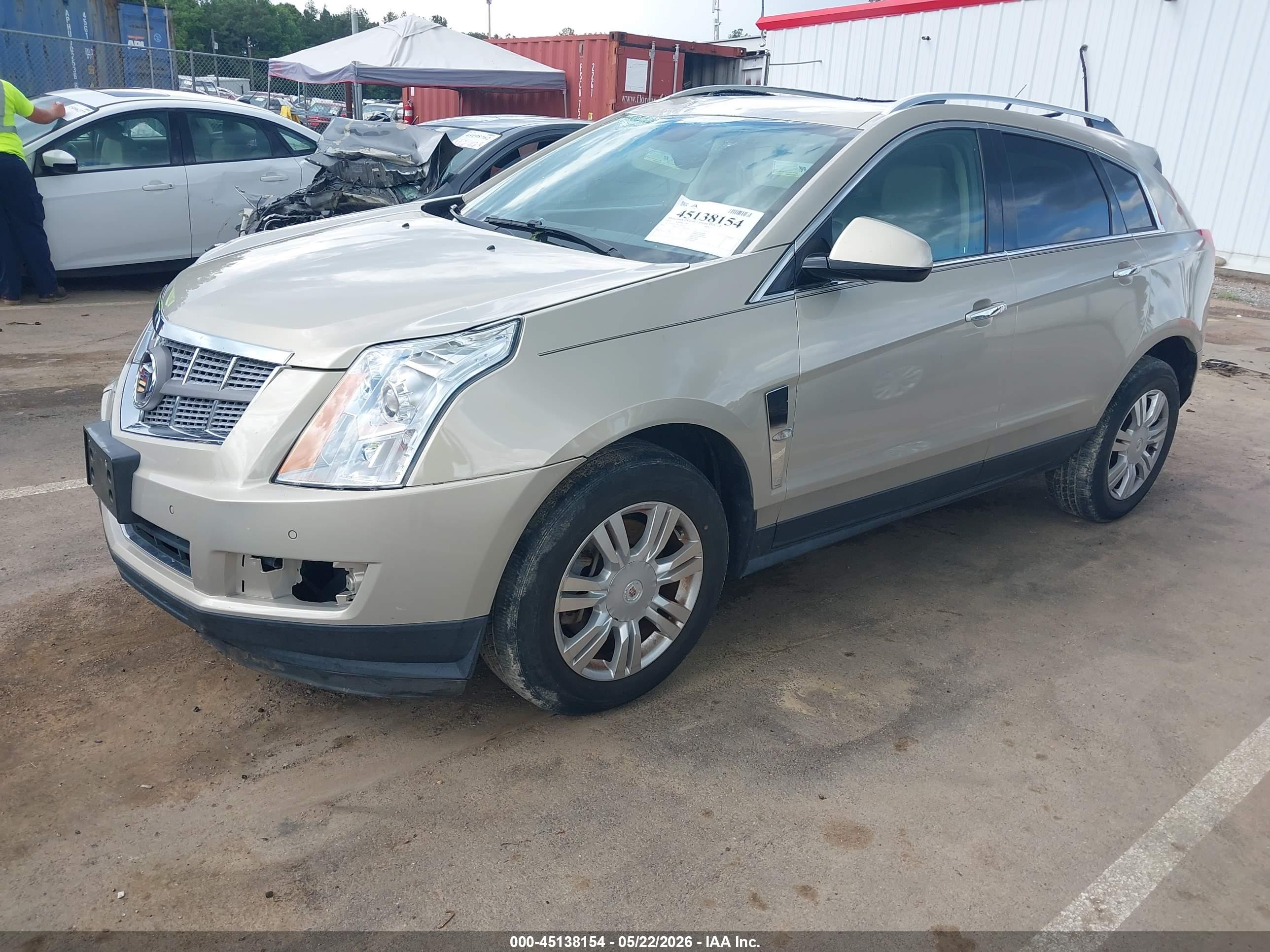 CADILLAC SRX image 2