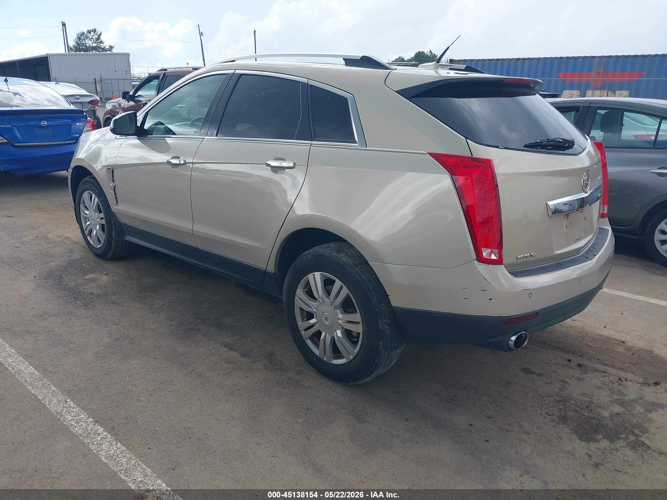 CADILLAC SRX image 3