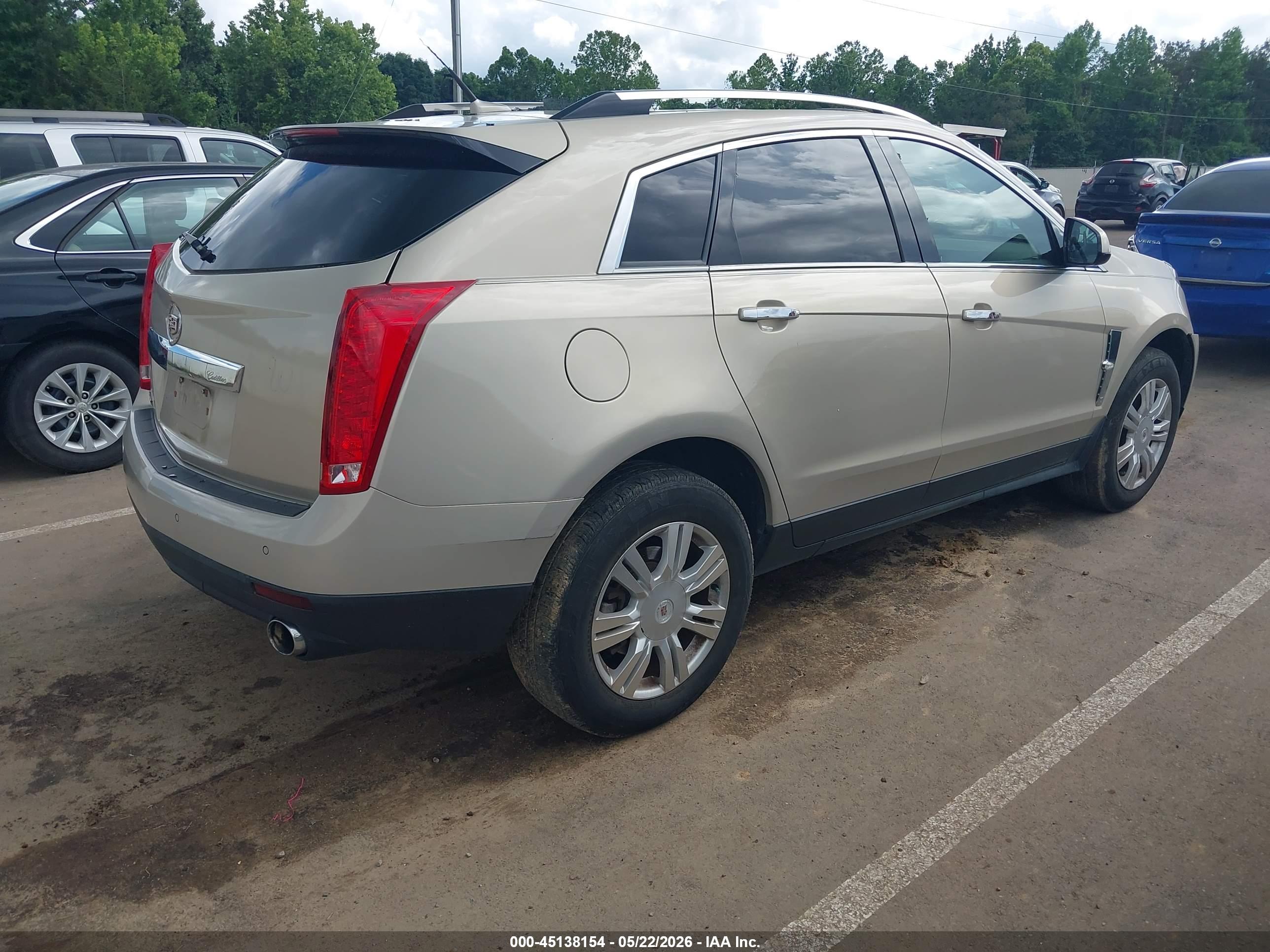 CADILLAC SRX image 4