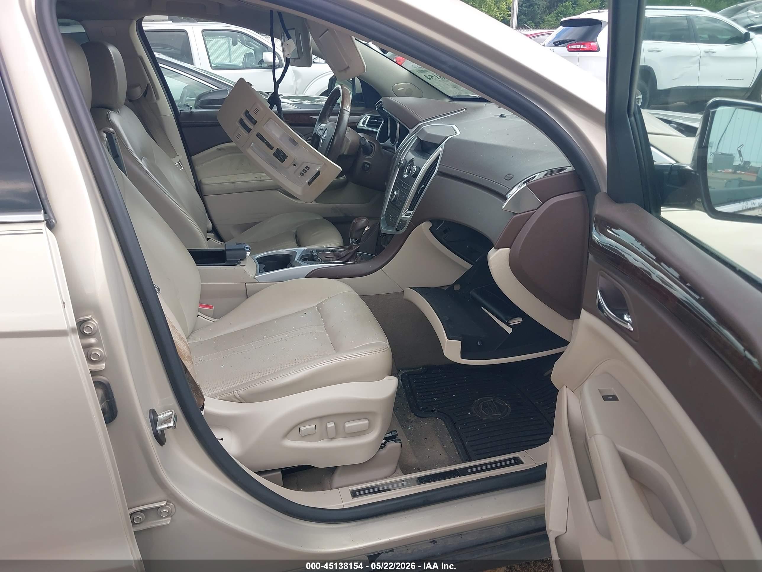 CADILLAC SRX image 5