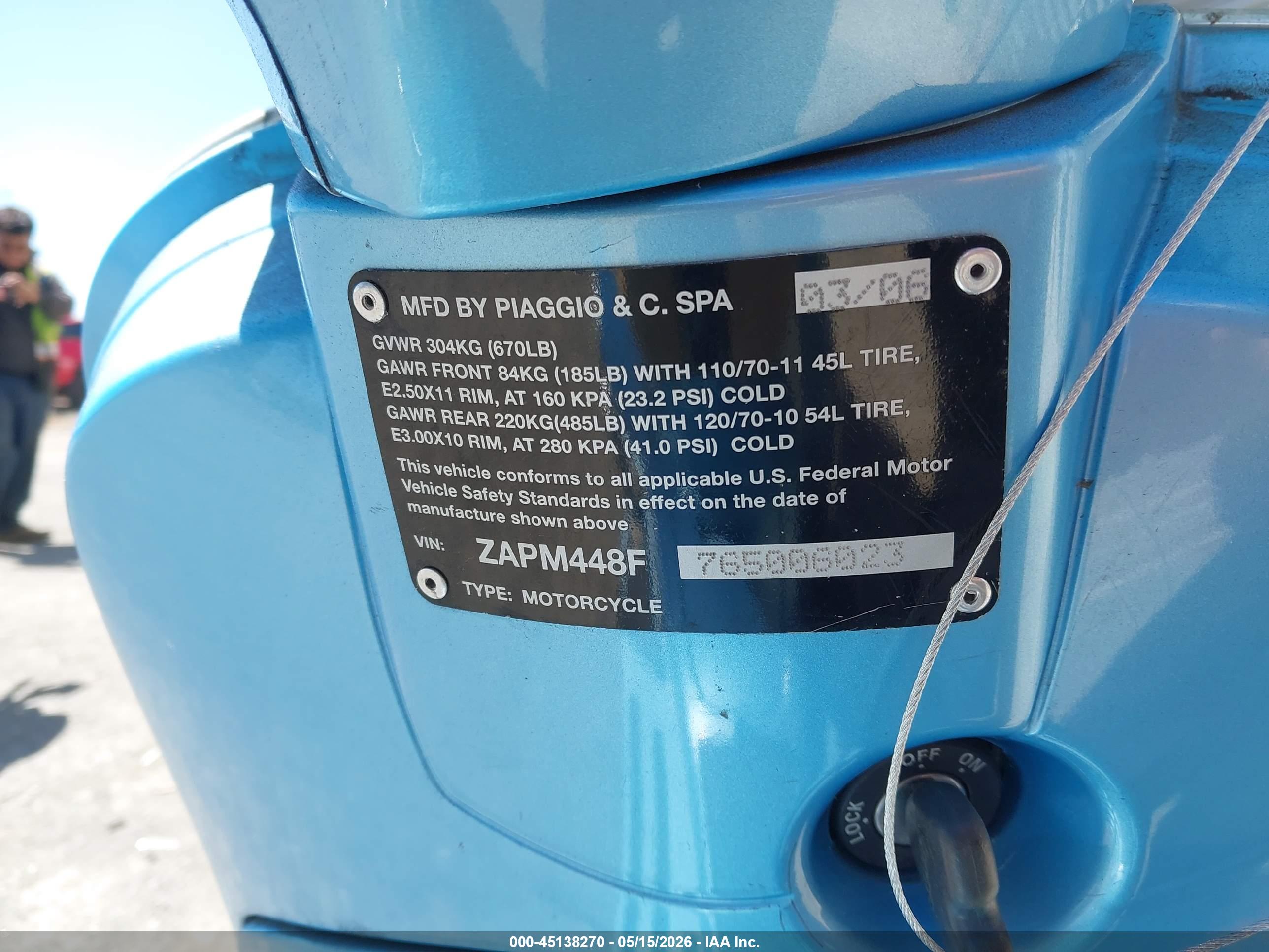 VESPA LX image 10