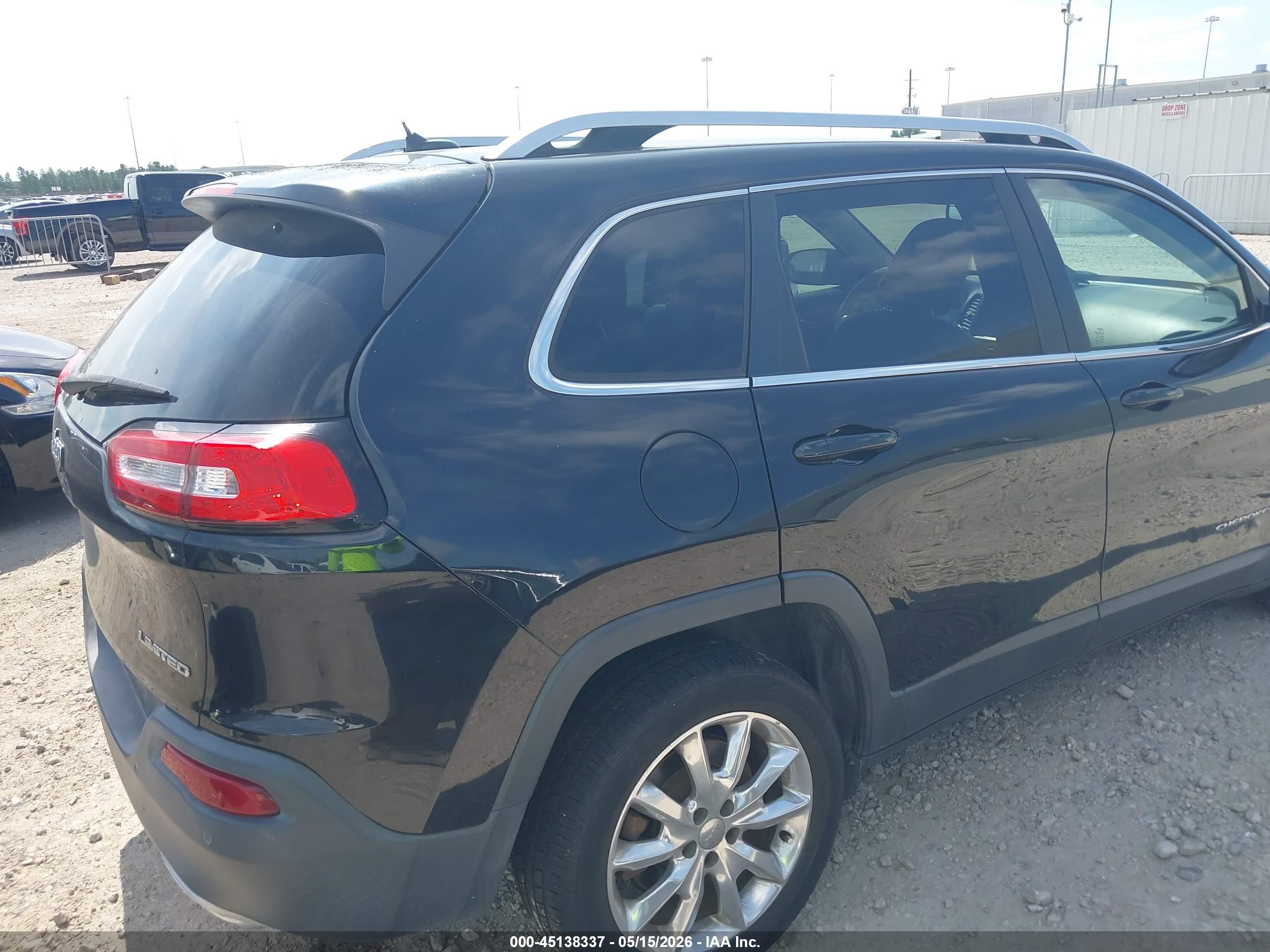 JEEP CHEROKEE image 6