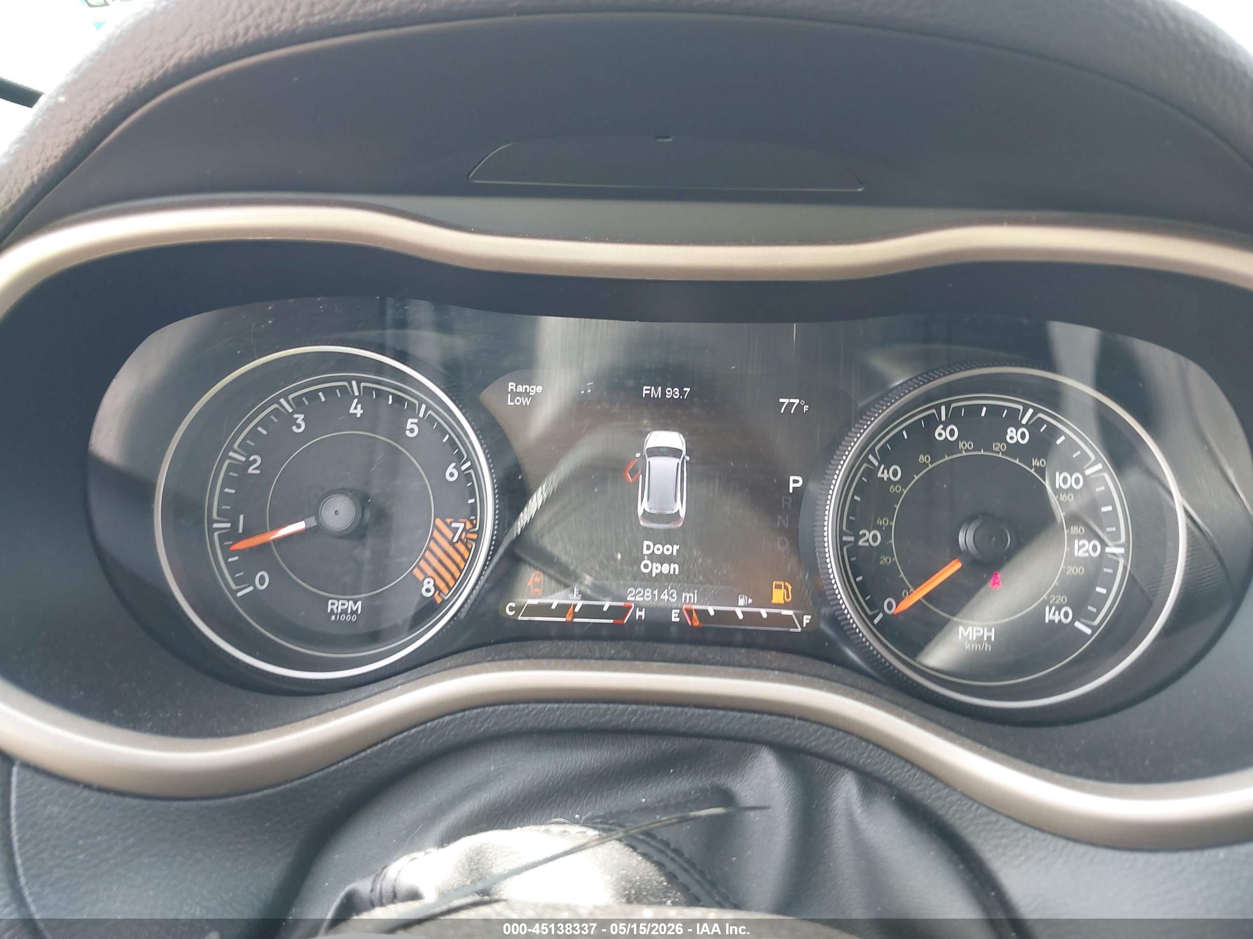 JEEP CHEROKEE image 7