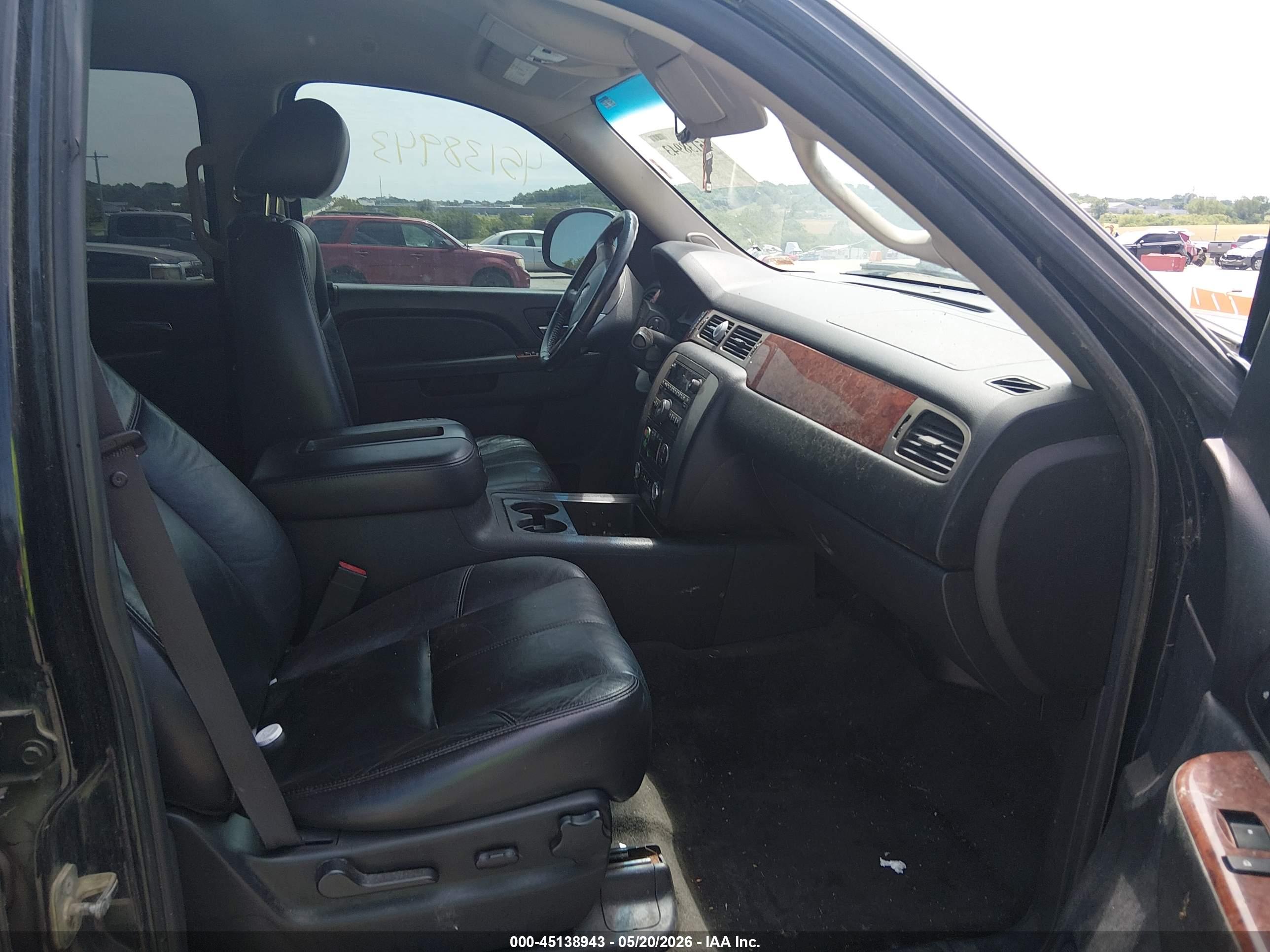 GMC YUKON image 5