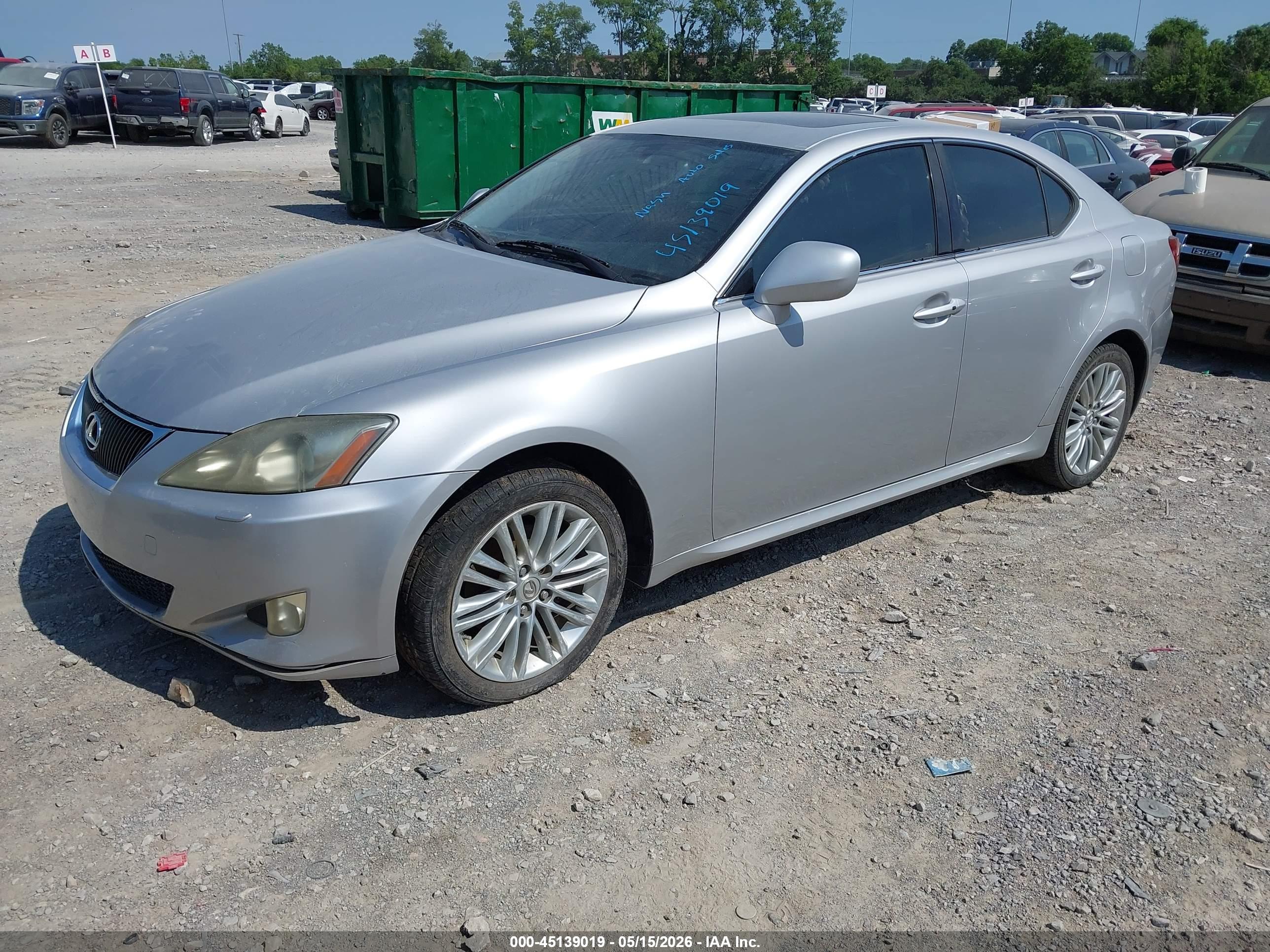 LEXUS IS image 2