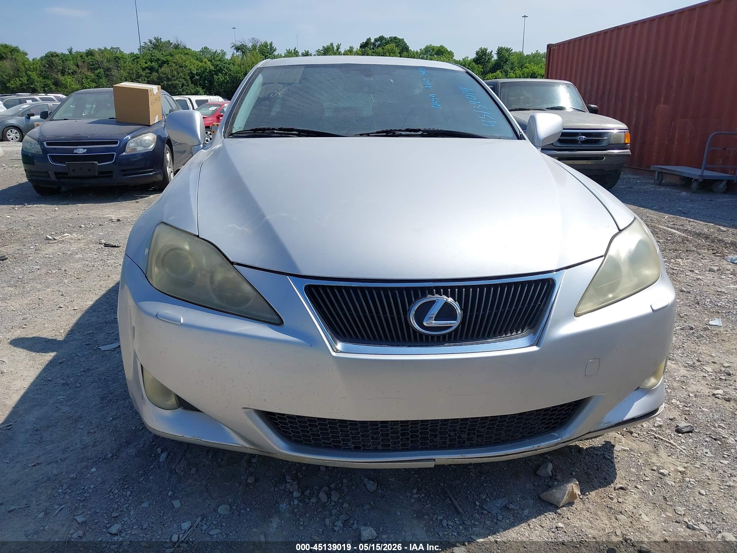 LEXUS IS image 6