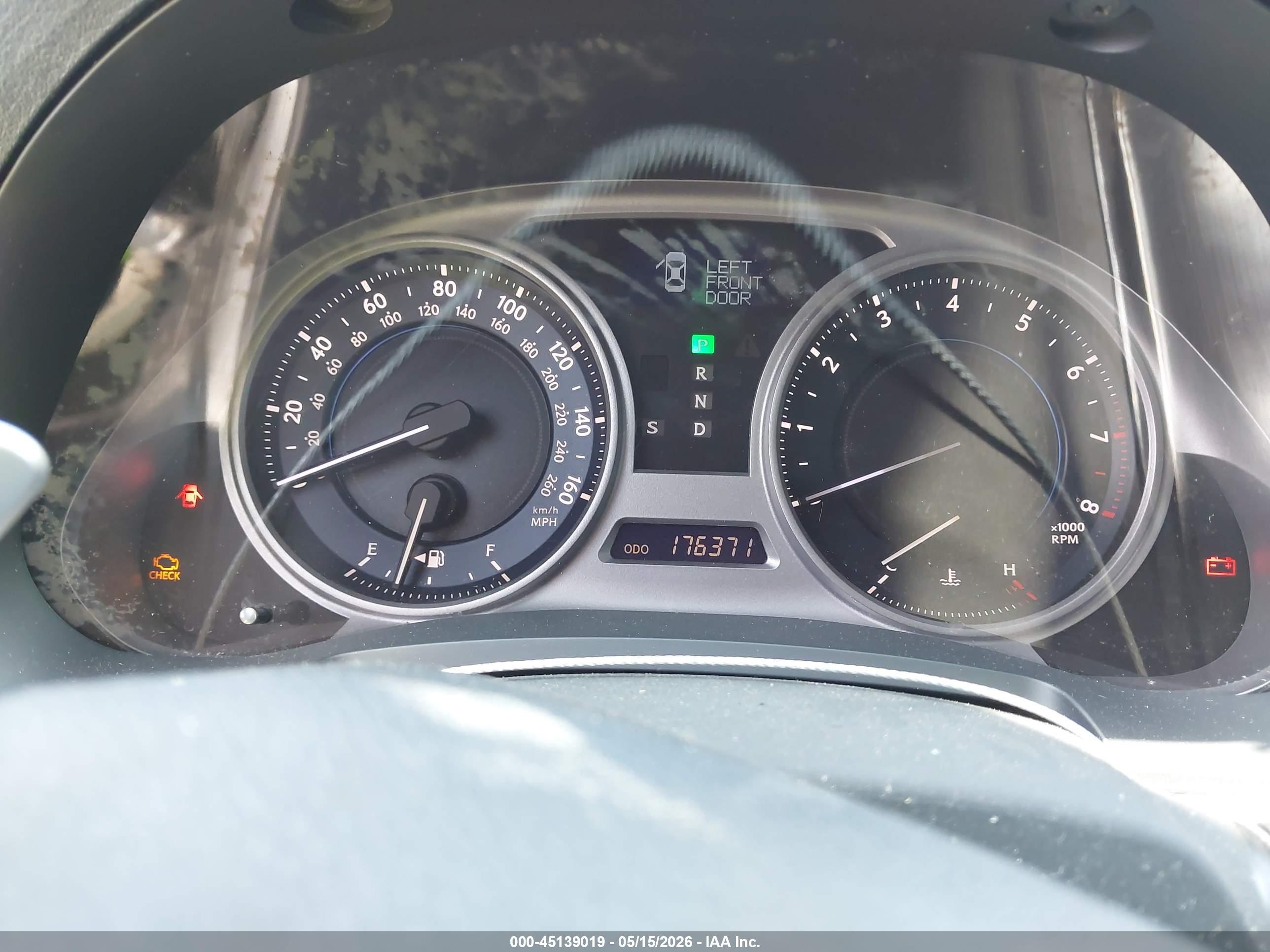 LEXUS IS image 7
