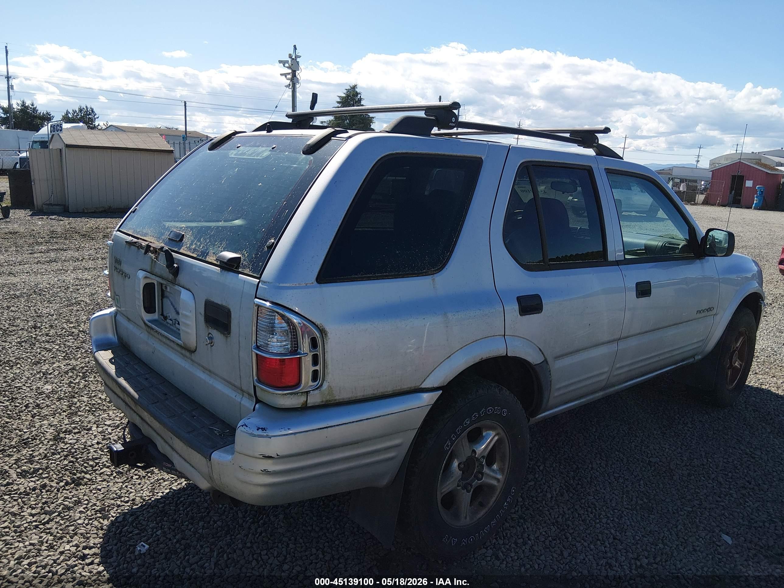 ISUZU RODEO image 4