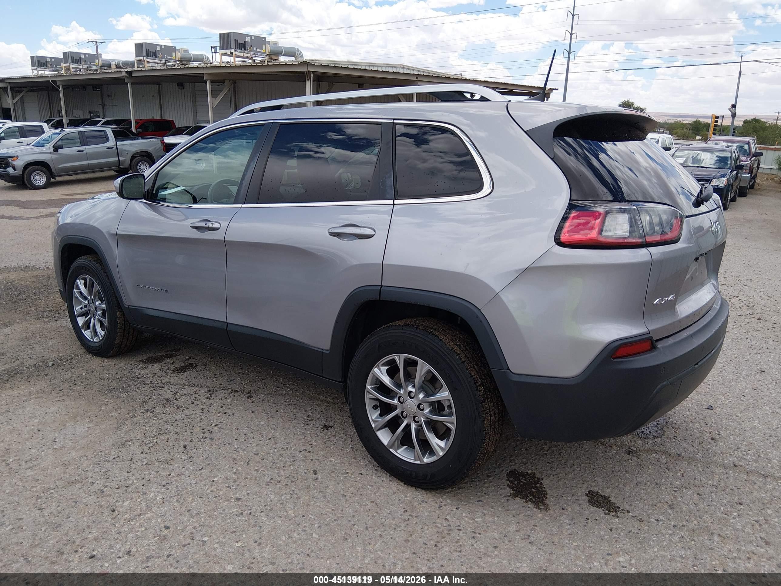 JEEP CHEROKEE image 3