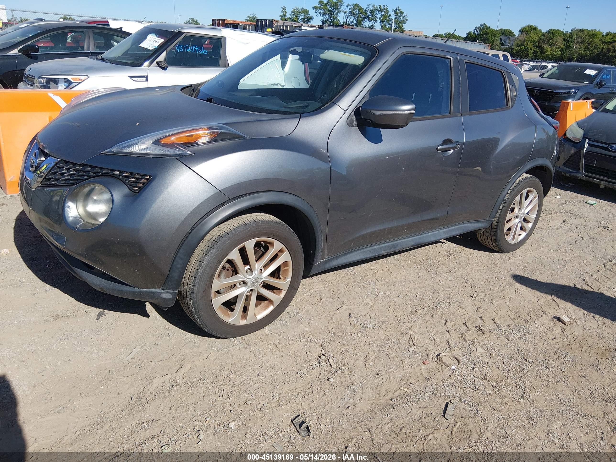 NISSAN JUKE image 2