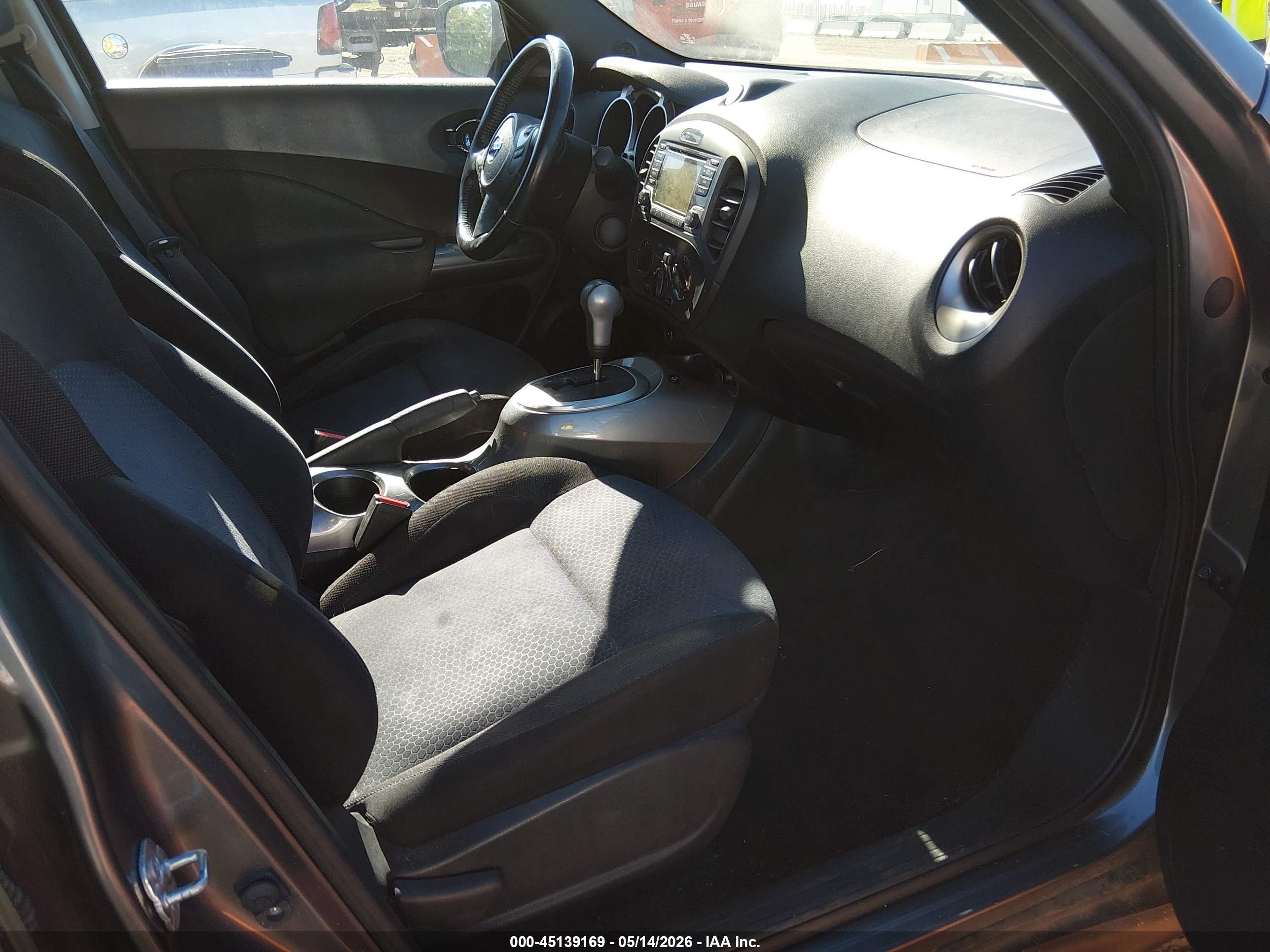 NISSAN JUKE image 5
