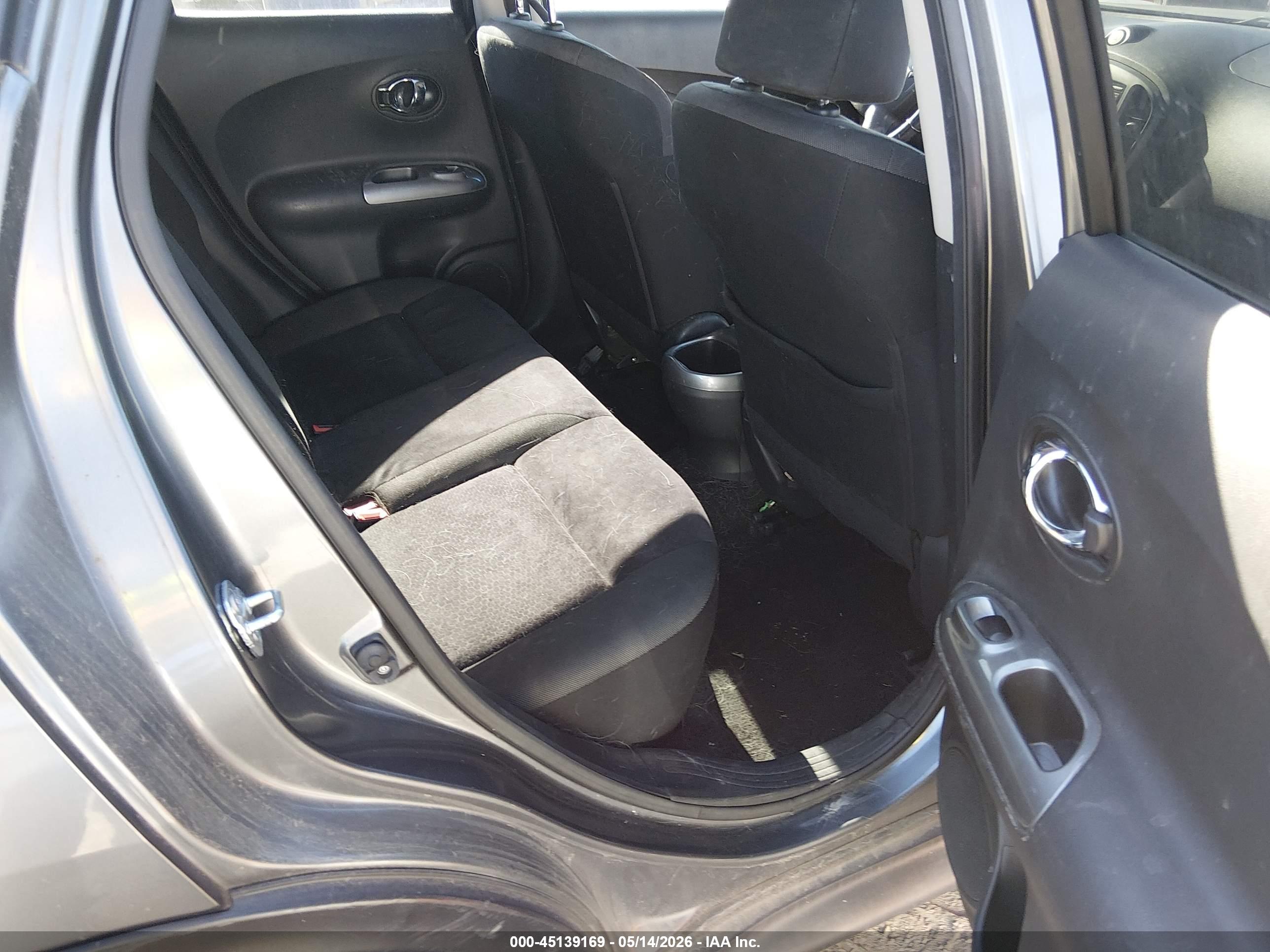 NISSAN JUKE image 8