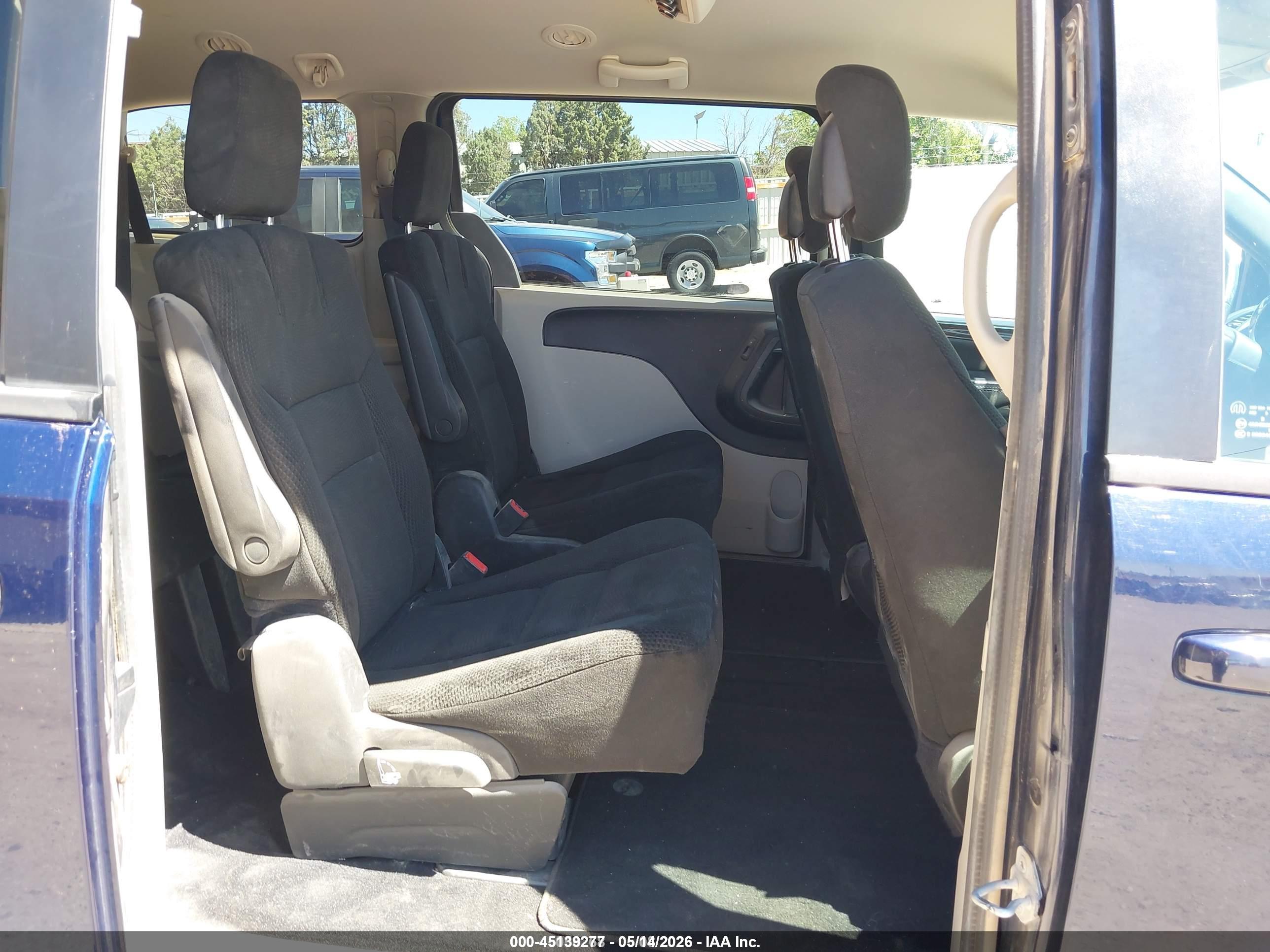 DODGE GRAND image 8