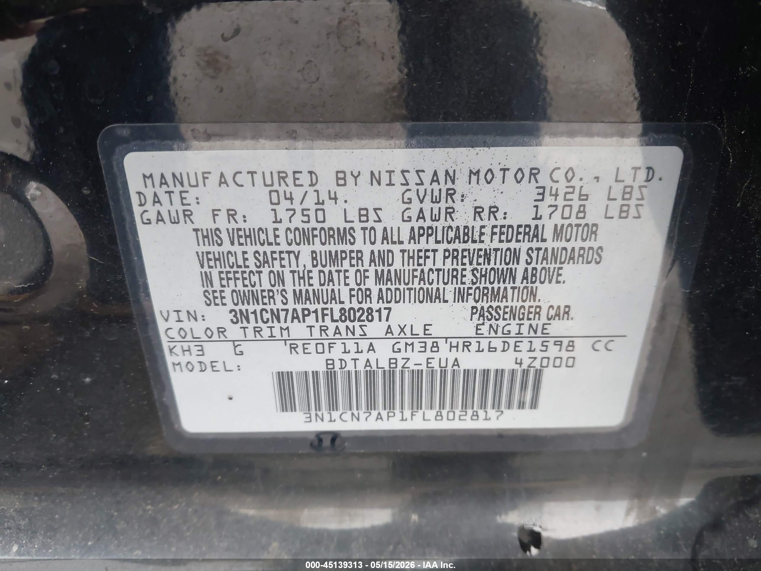 NISSAN VERSA image 9