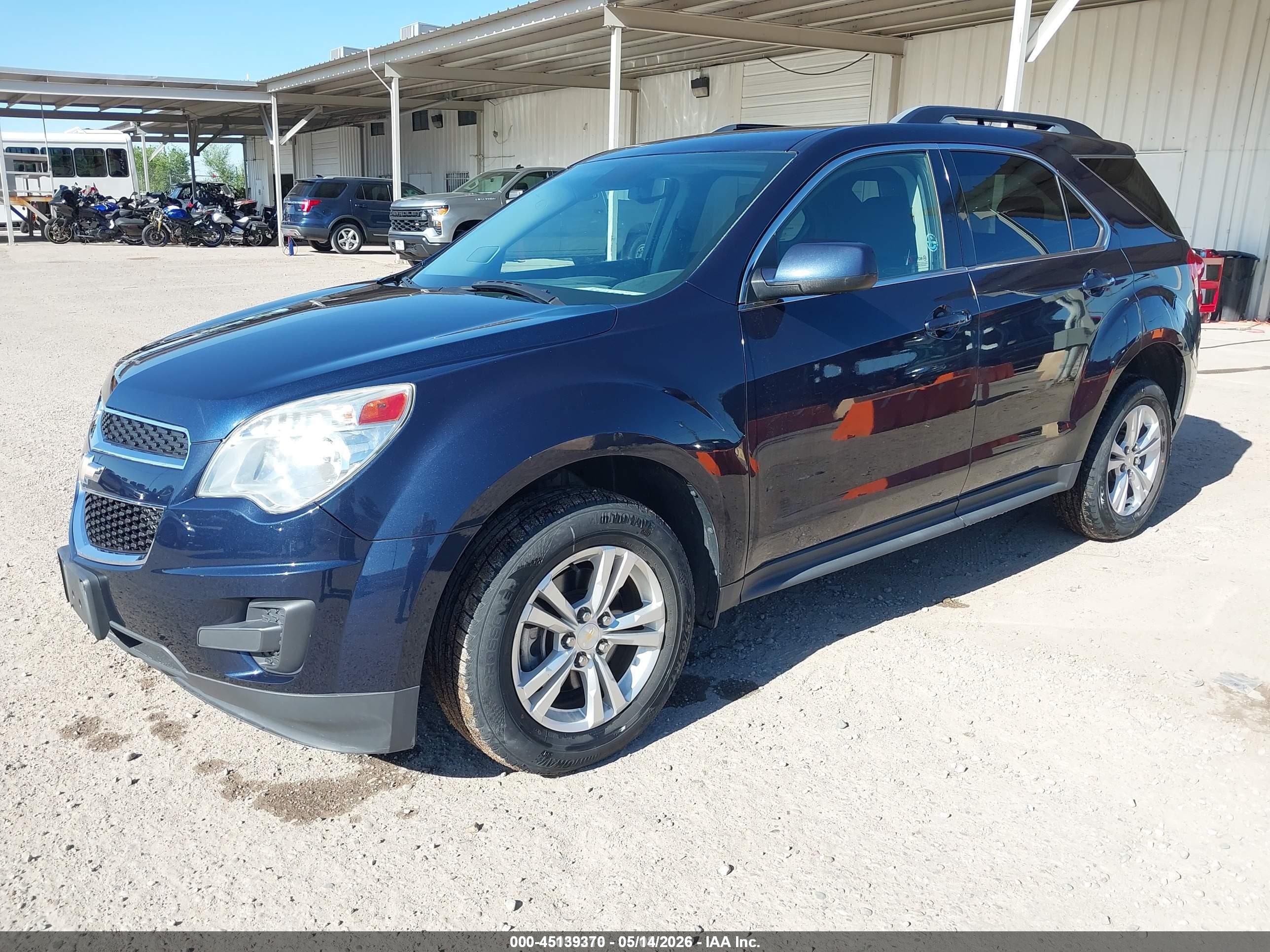 CHEVROLET EQUINOX image 2