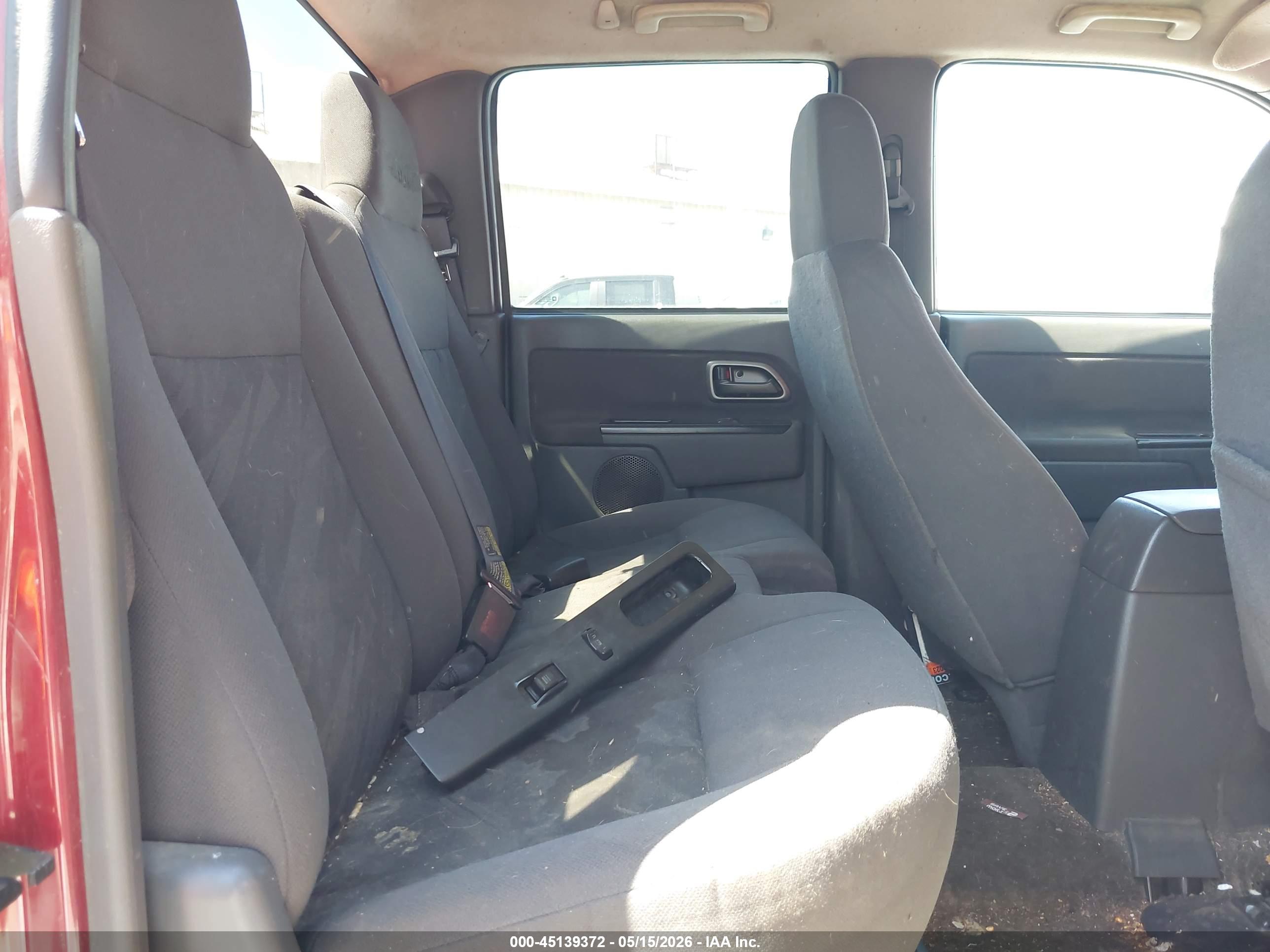CHEVROLET COLORADO image 8