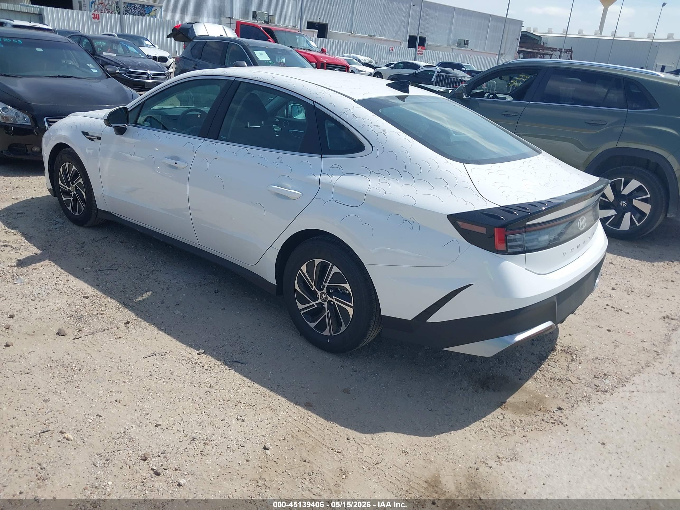 HYUNDAI SONATA image 3