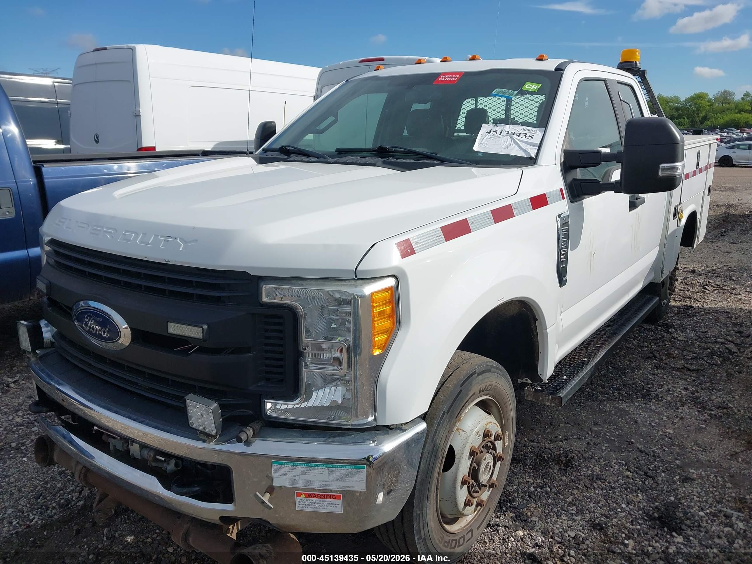 FORD F-350 image 6