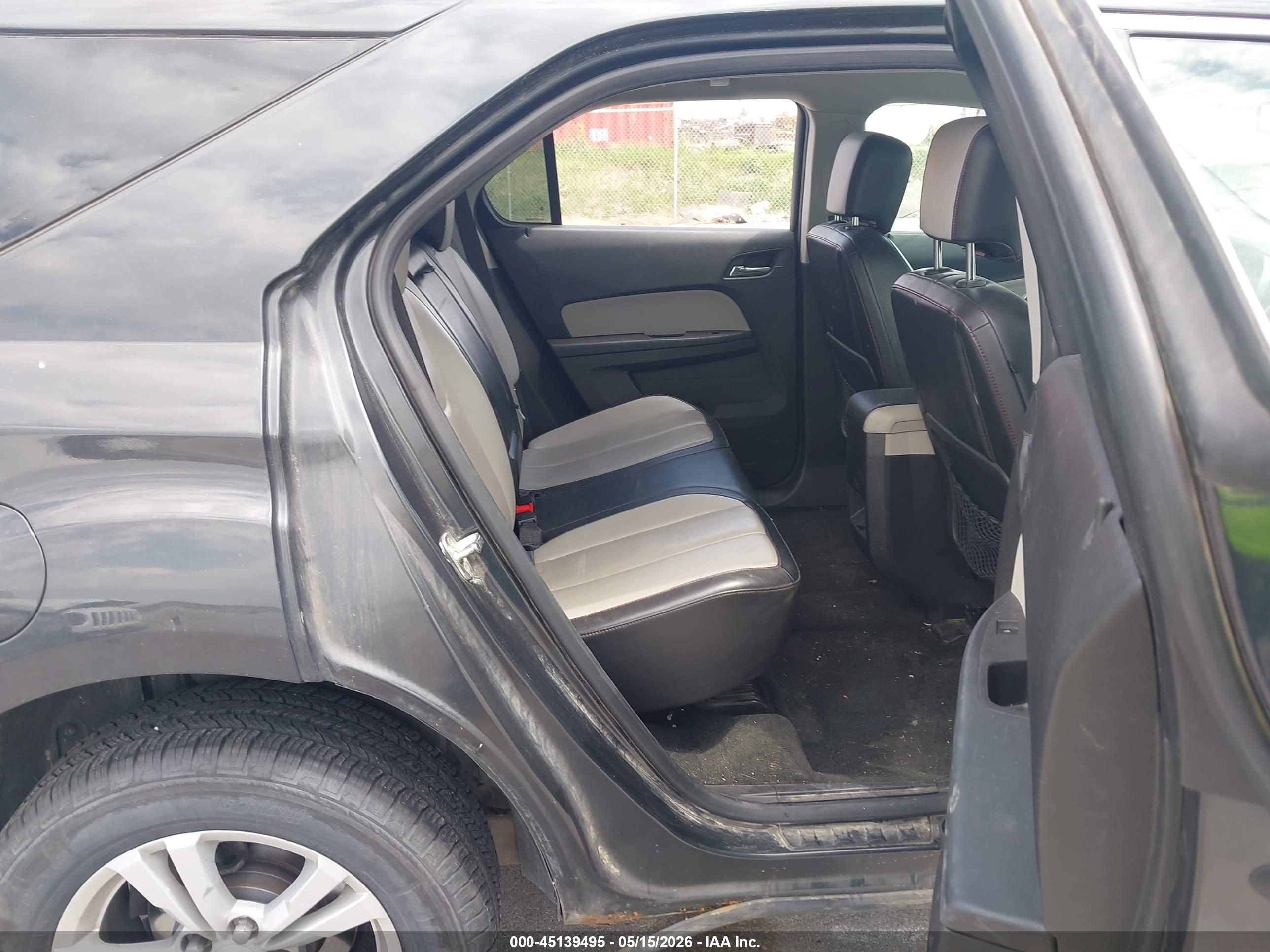 CHEVROLET EQUINOX image 8