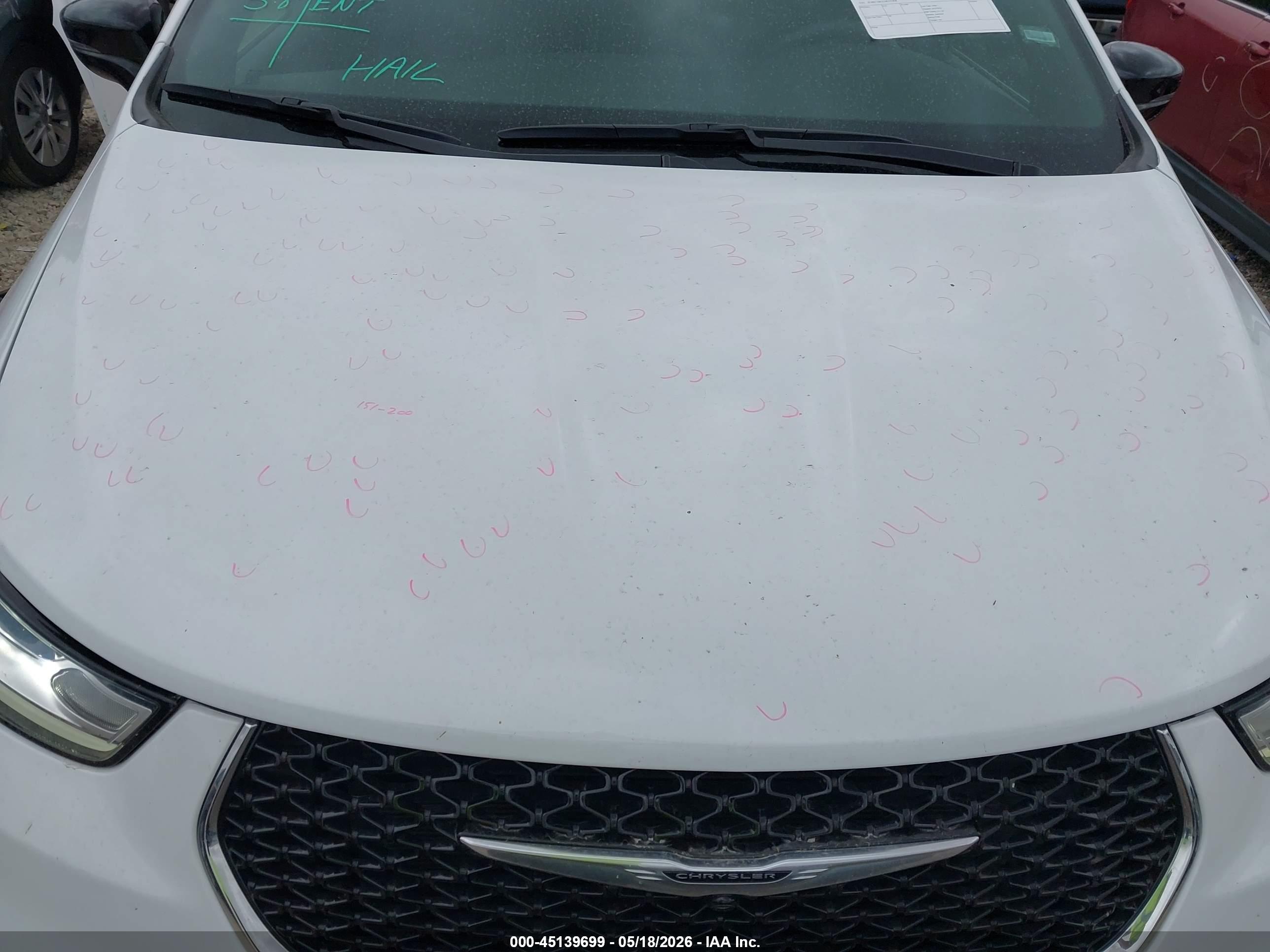 CHRYSLER PACIFICA image 6