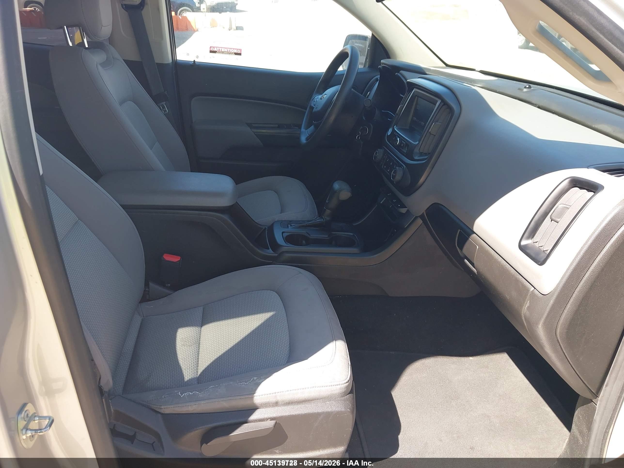 CHEVROLET COLORADO image 5
