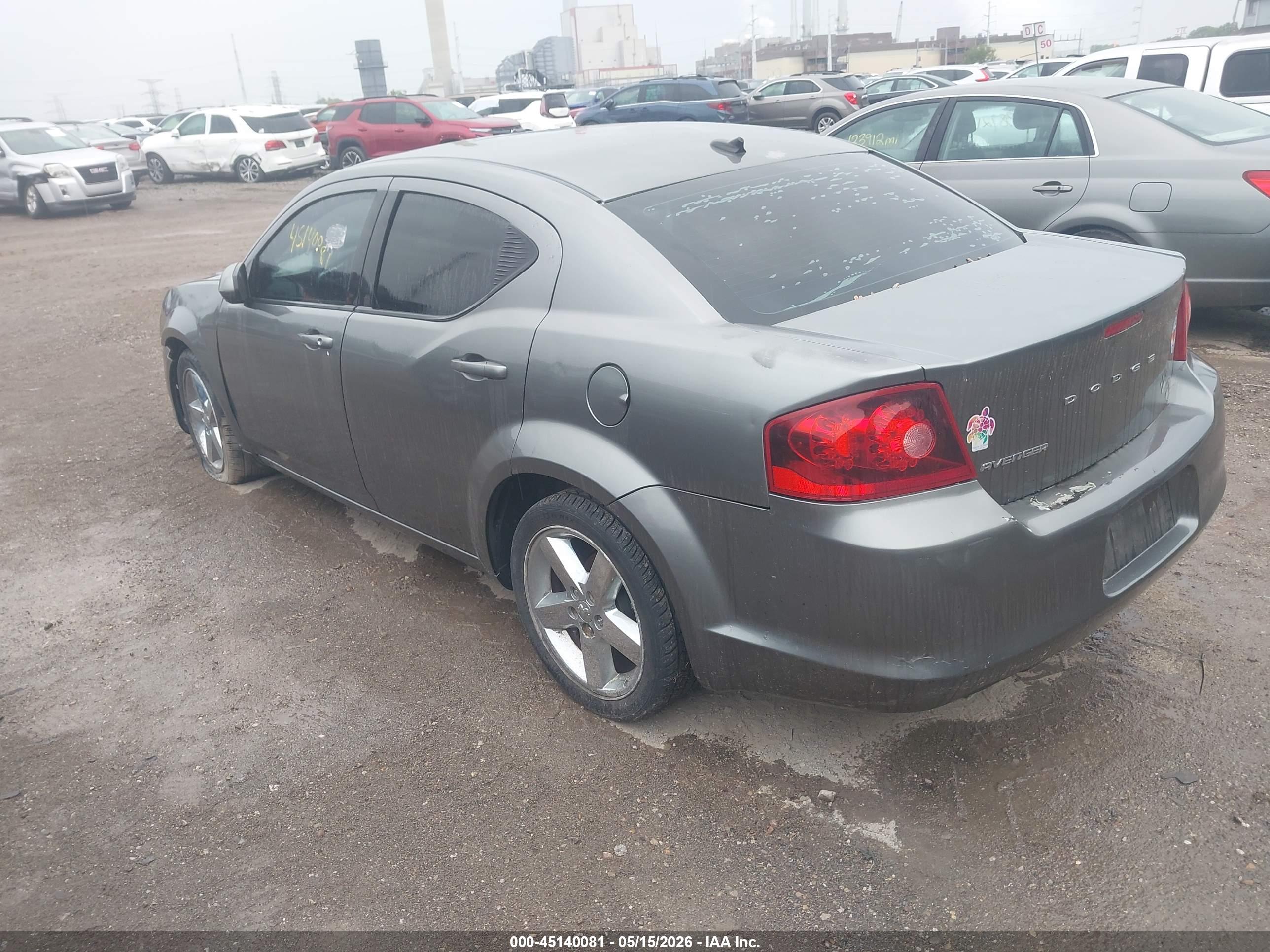 DODGE AVENGER image 3