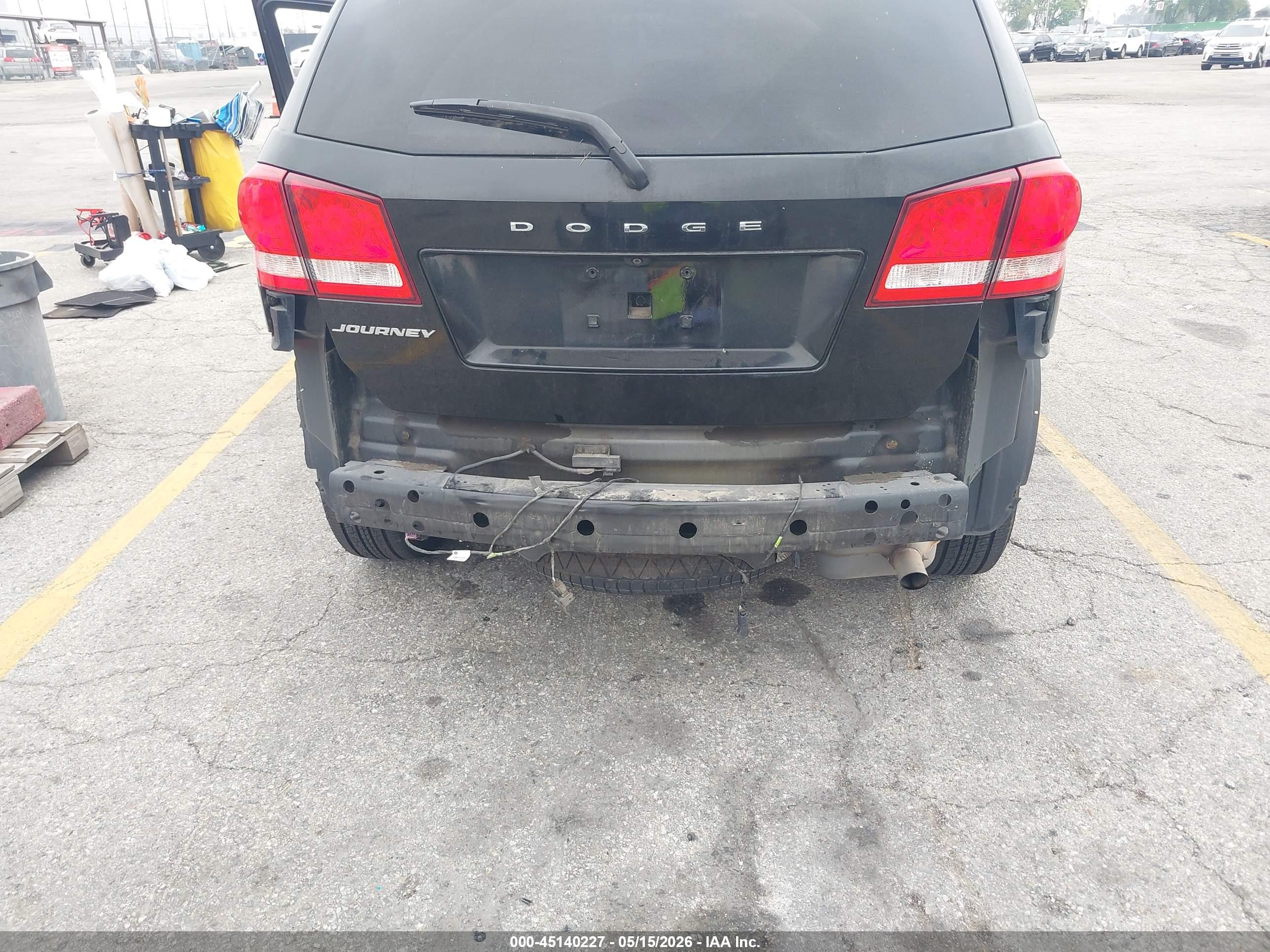 DODGE JOURNEY image 6