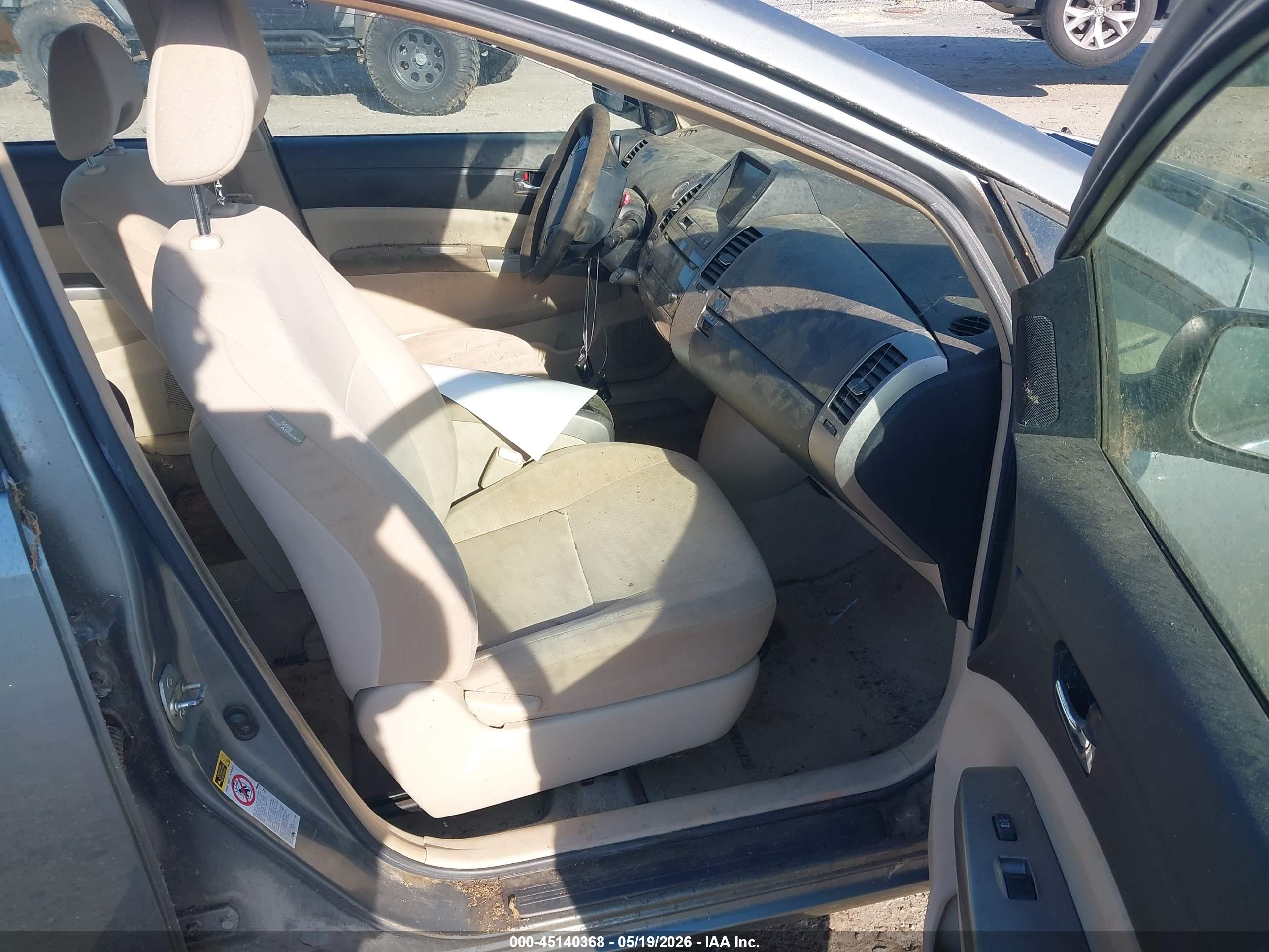 TOYOTA PRIUS image 5