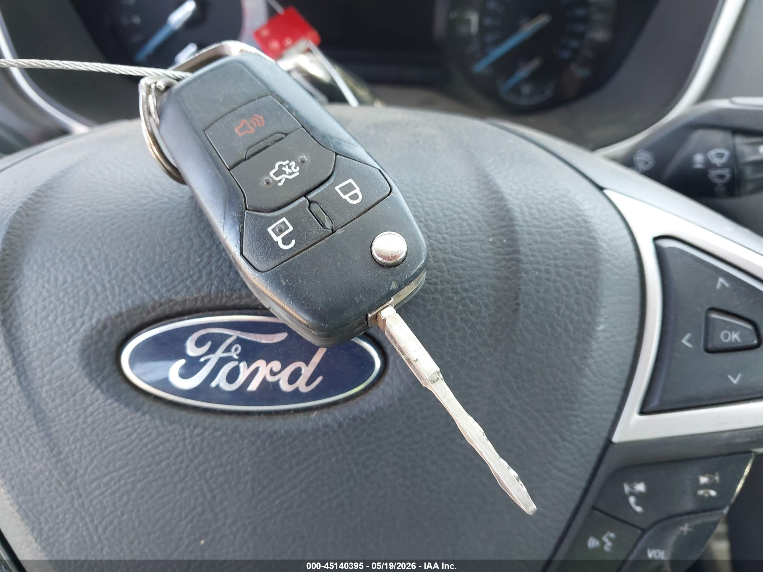 FORD FUSION image 11