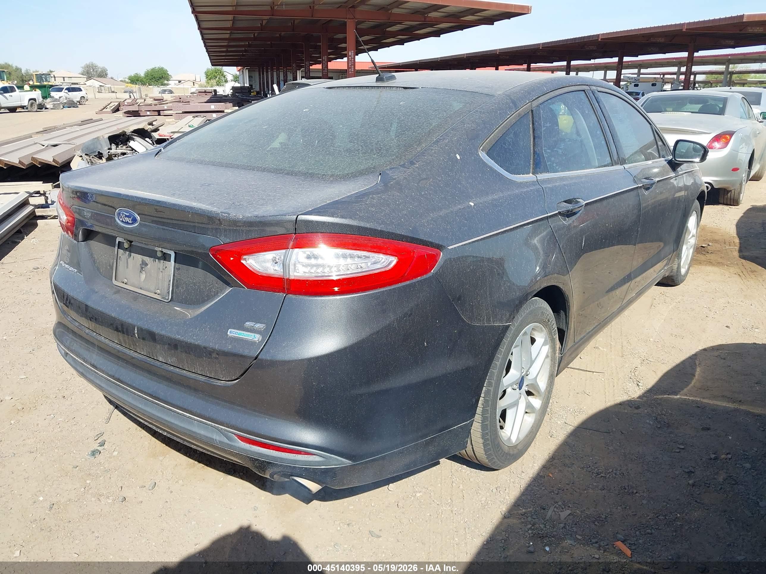 FORD FUSION image 4