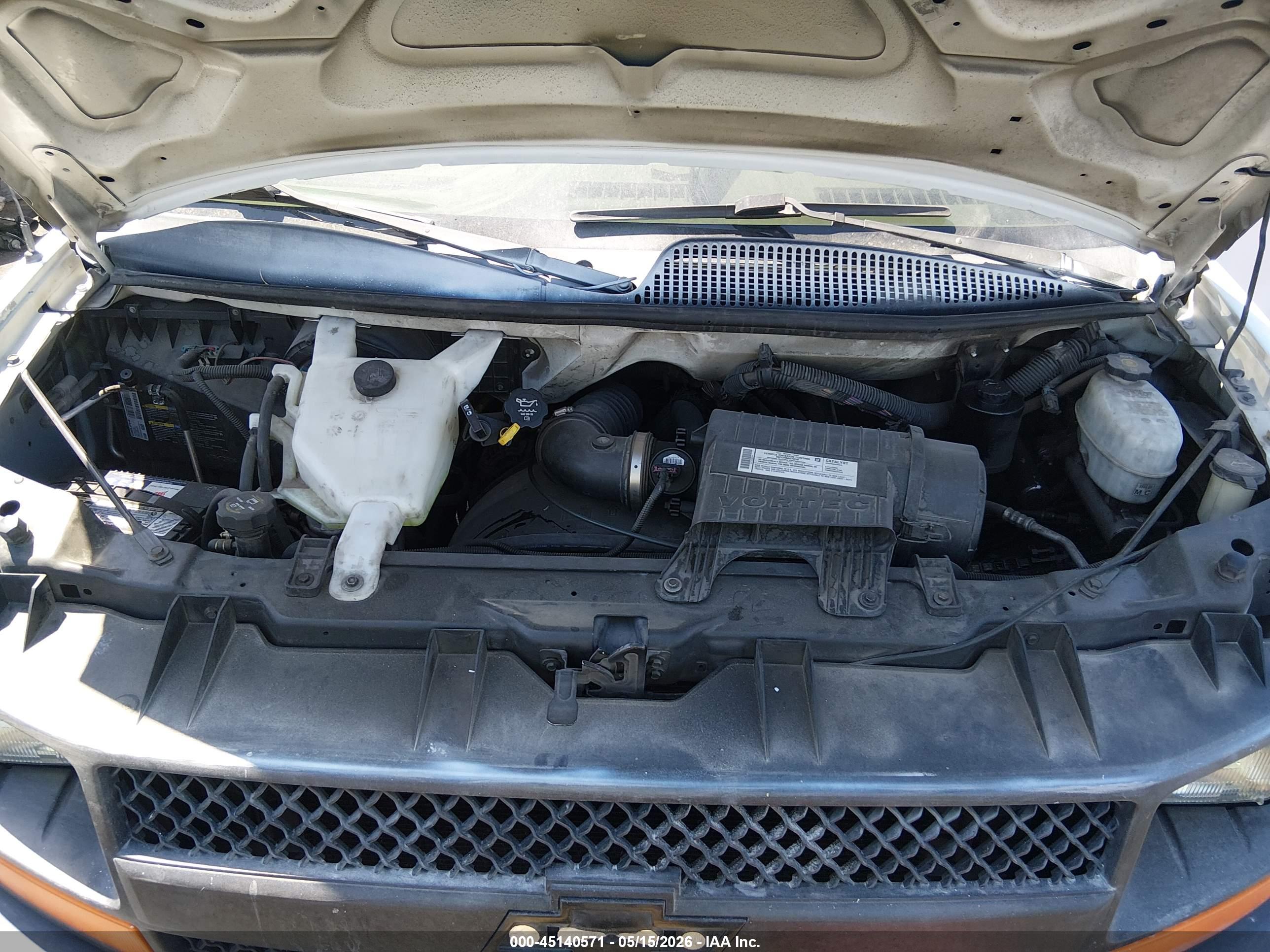 CHEVROLET EXPRESS image 10