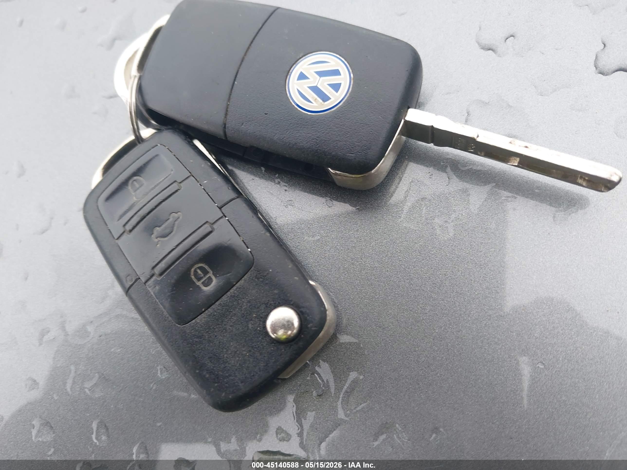 VOLKSWAGEN EOS image 11