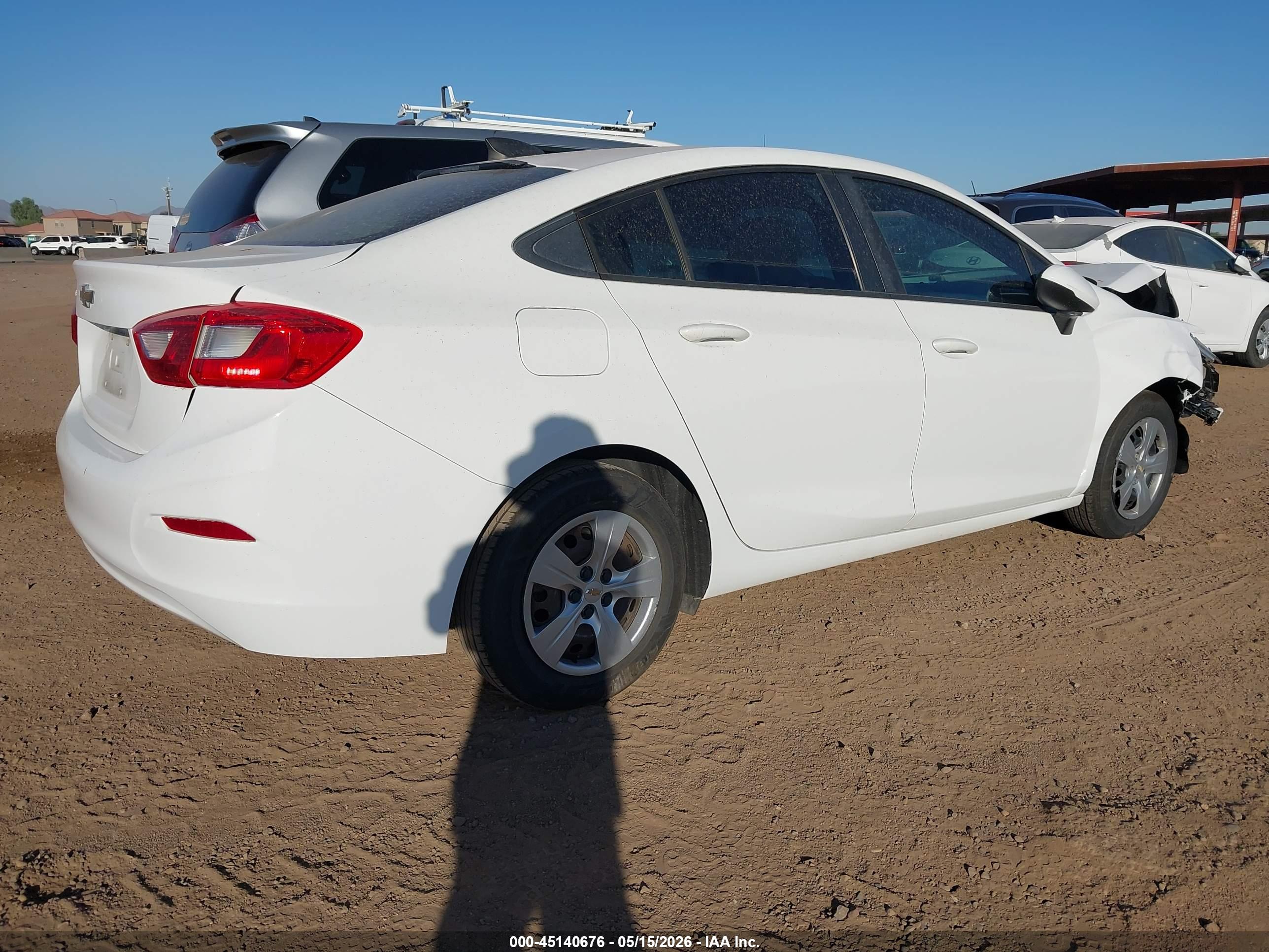 CHEVROLET CRUZE image 4